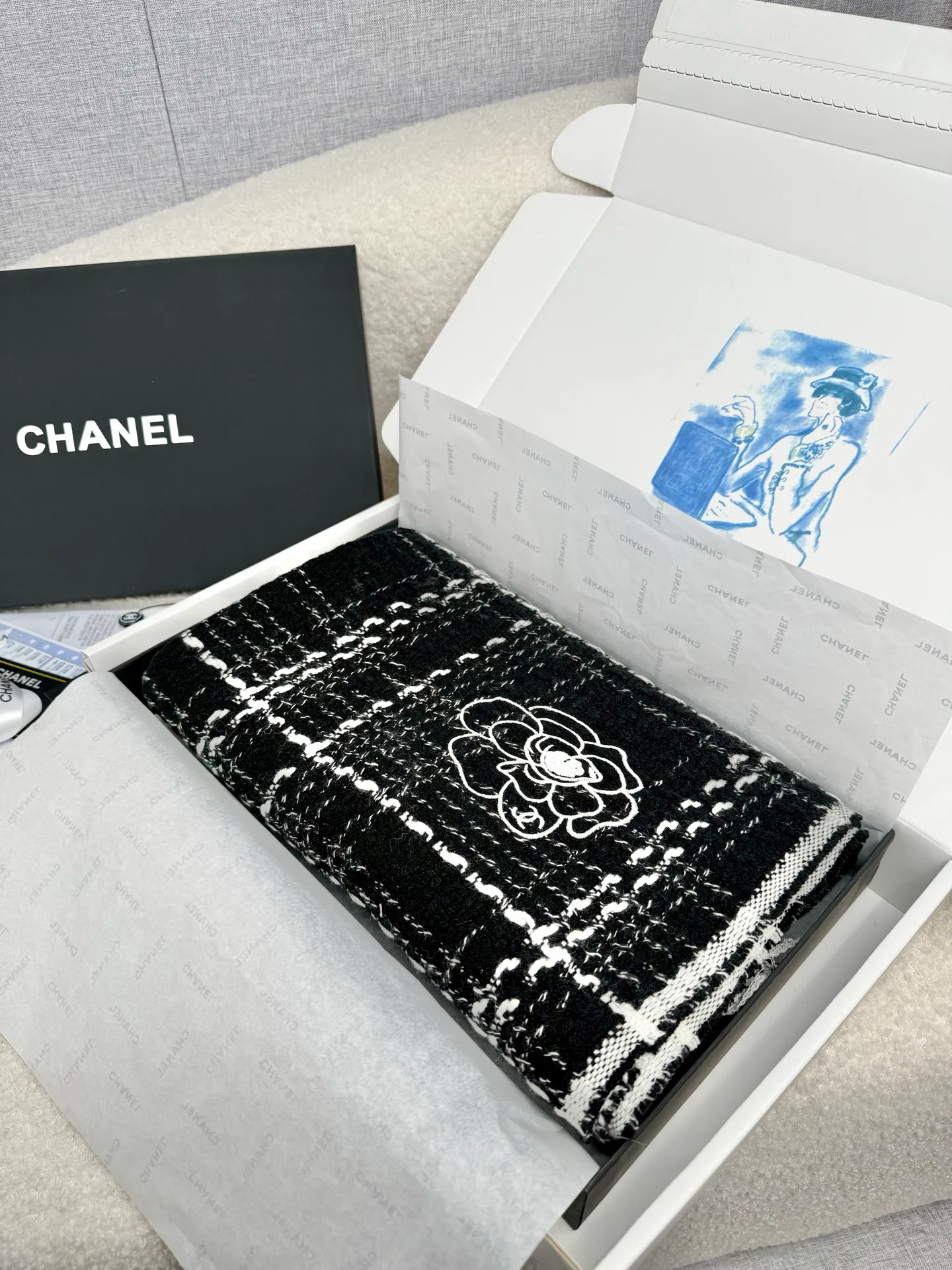 Шарфы Chanel 18675495