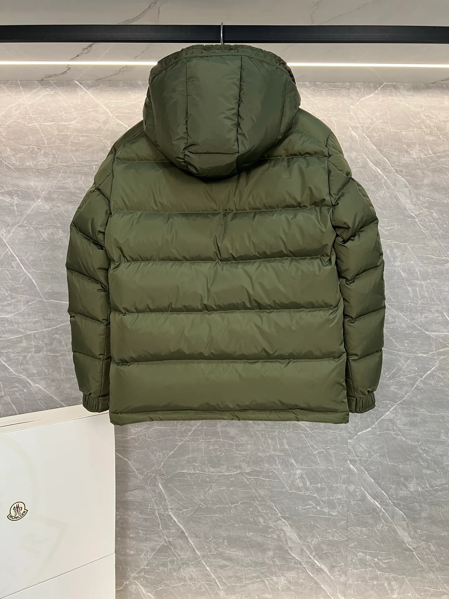 Куртки И Пуховики Женские Moncler 18599871