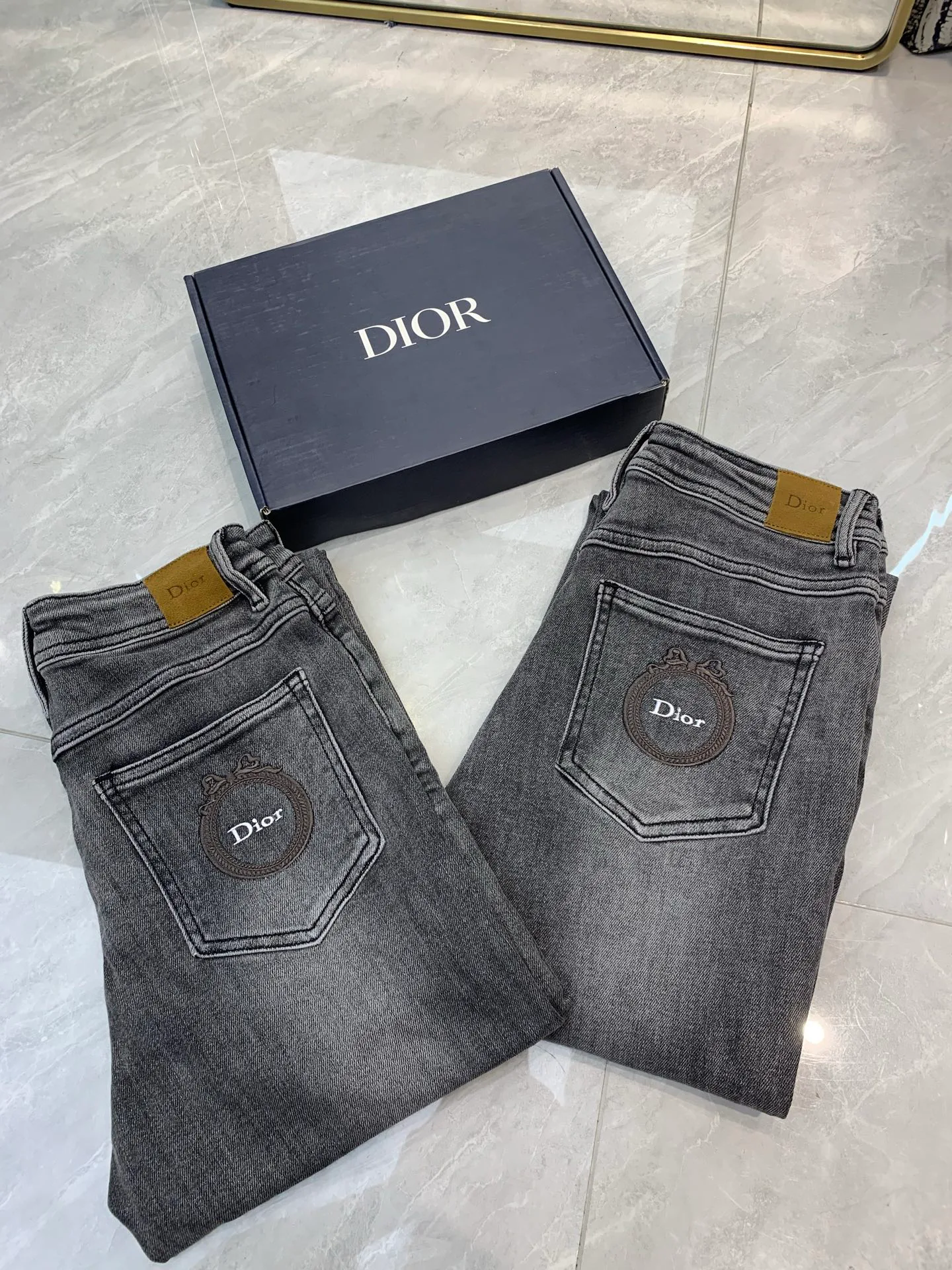 Джинсы Женские Christian Dior 13118979