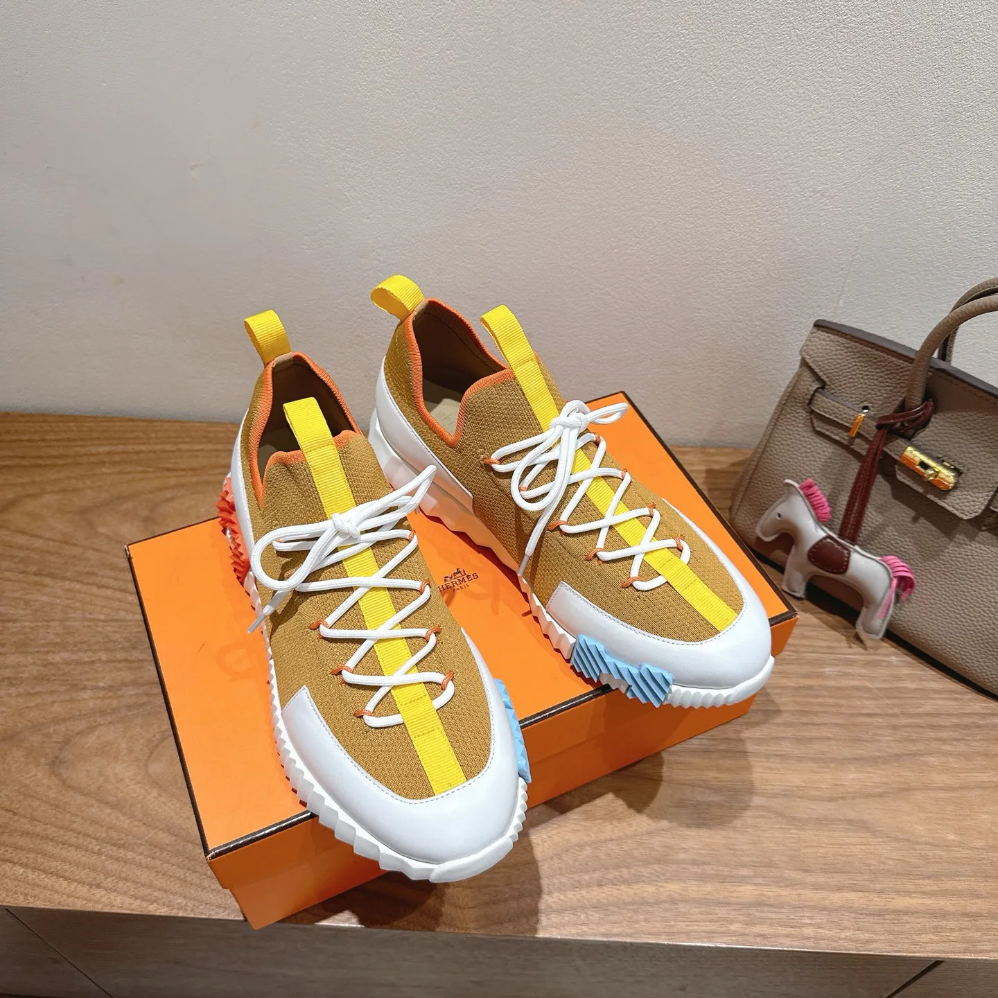Кроссовки Женские Hermes 4852681
