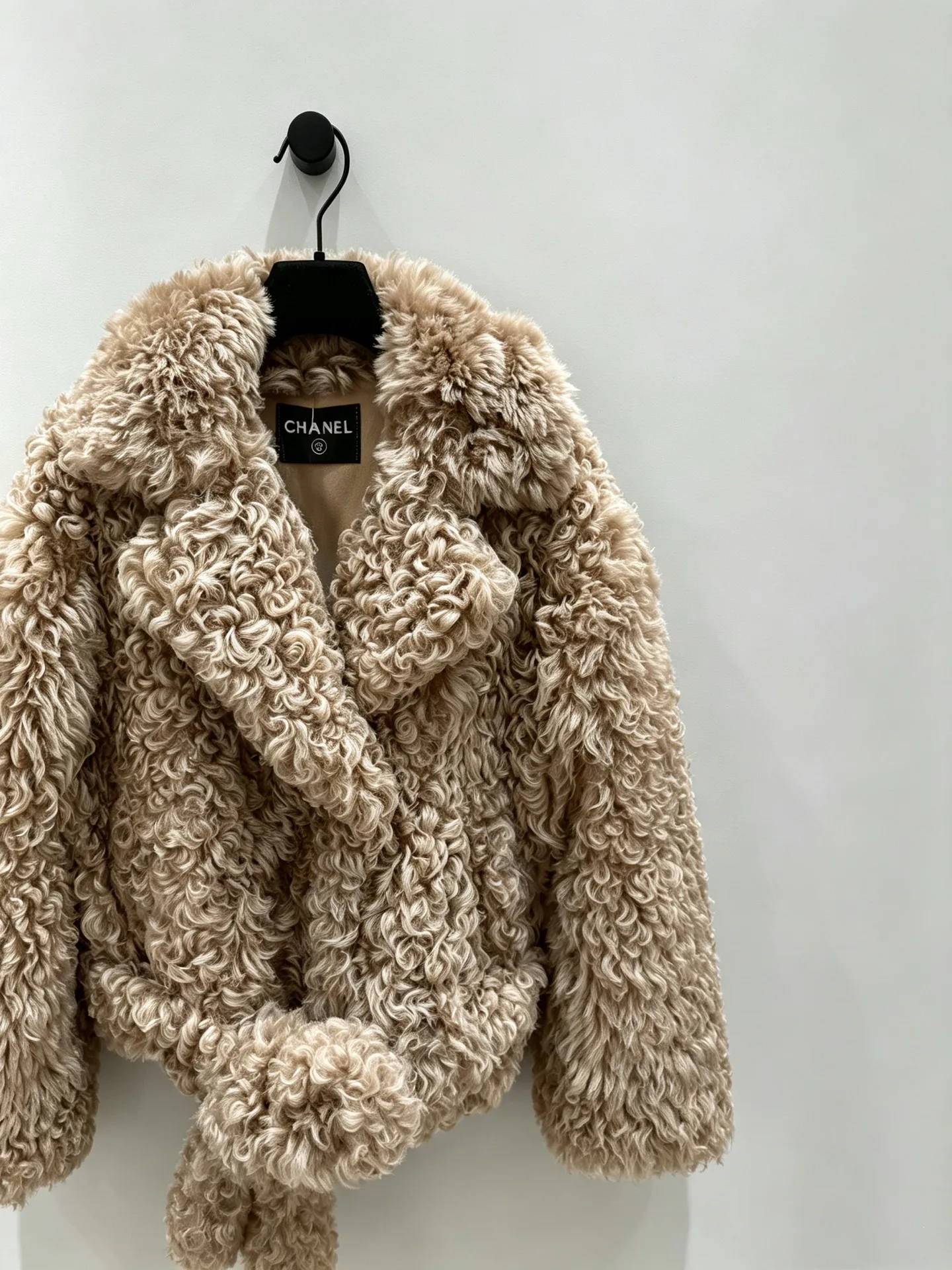 Пальто Женские Chanel 18417110
