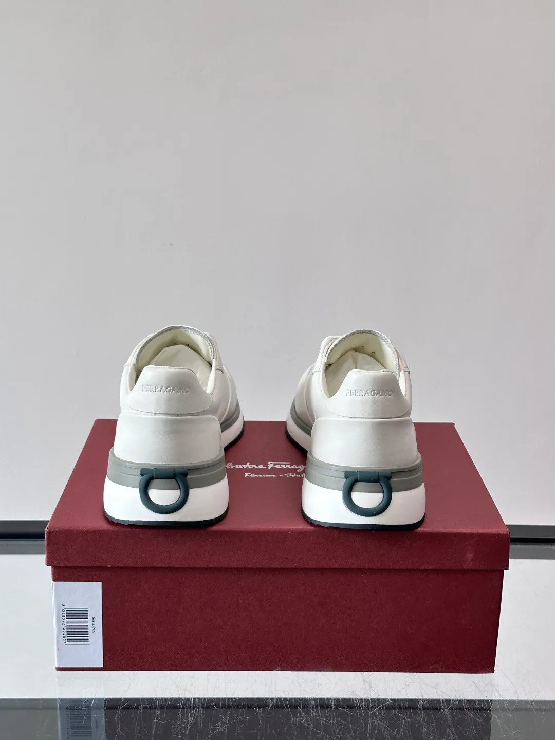 Кроссовки Мужские Salvatore Ferragamo 11334459