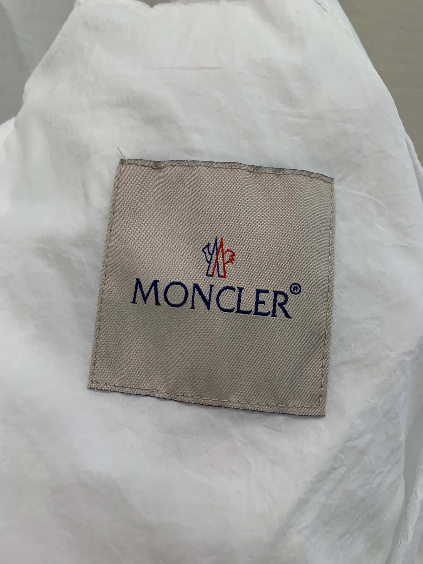 Куртки И Пуховики Женские Moncler 11230882