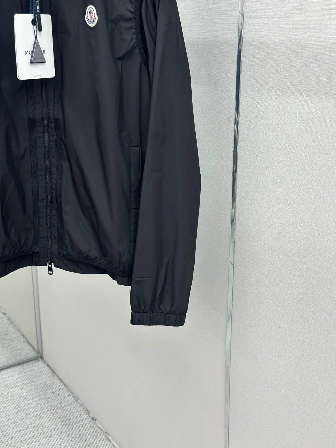 Куртки И Пуховики Мужские Moncler 17468332