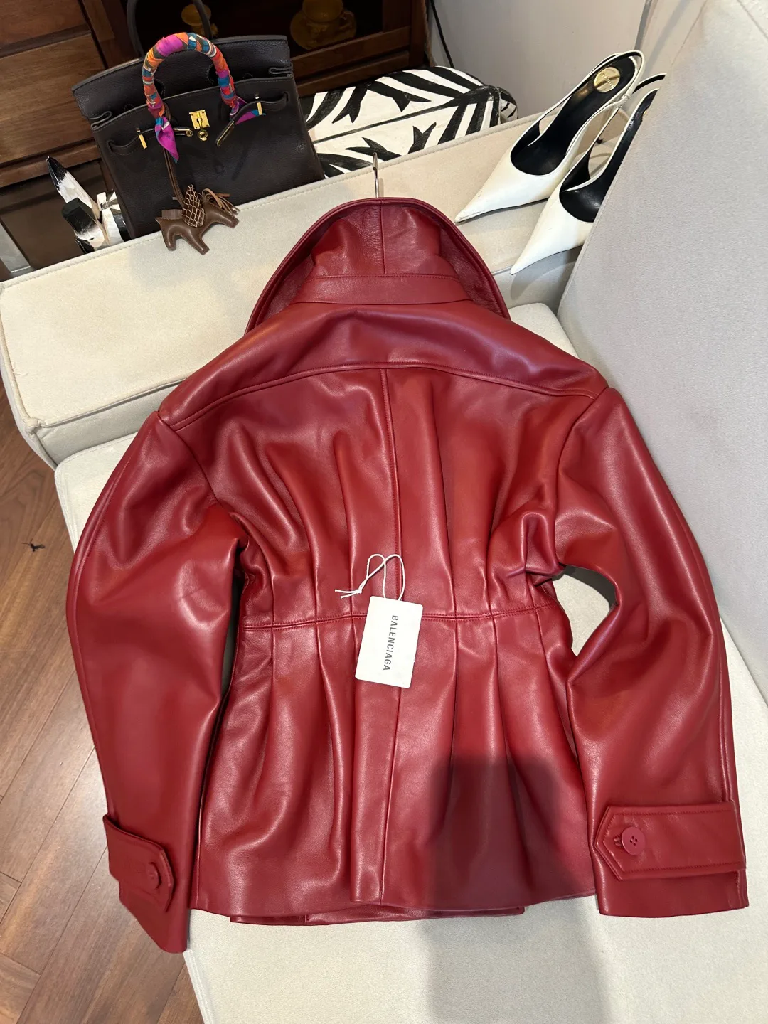 Кожаные Куртки И Дублёнки Женские Balenciaga 18515828