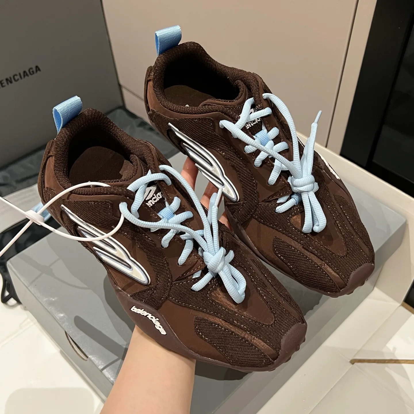 Кроссовки Женские Balenciaga 12948699