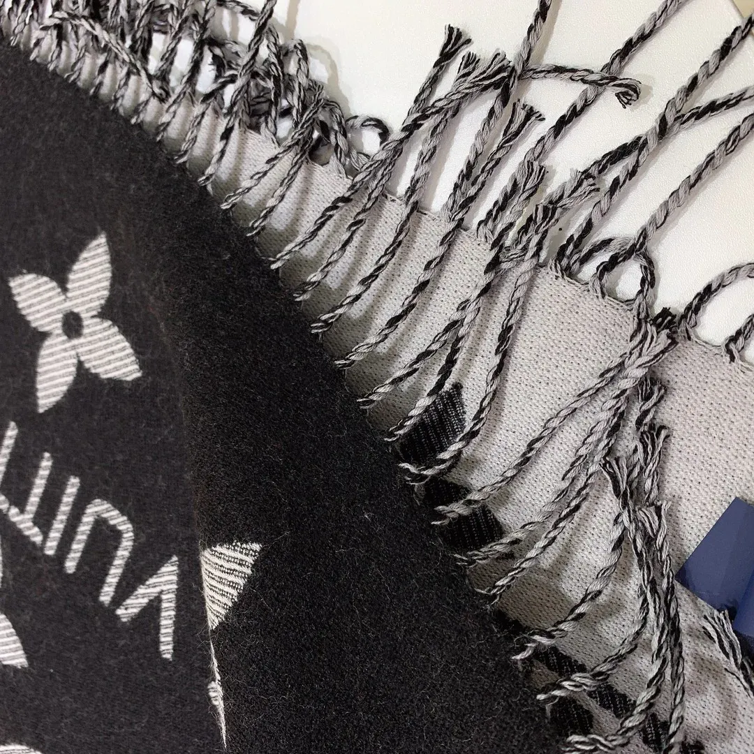 Шарфы Louis Vuitton 263927