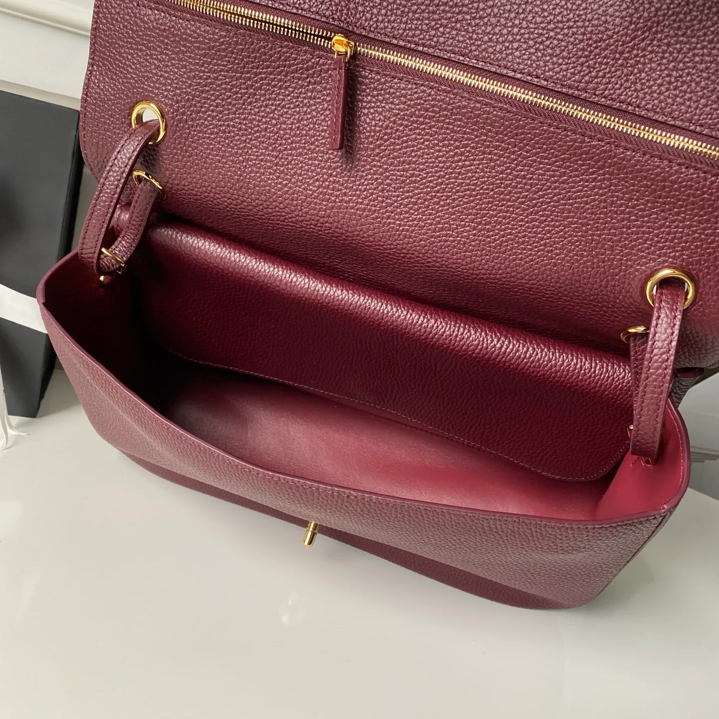 Классические Сумки Женские Chanel 18207836