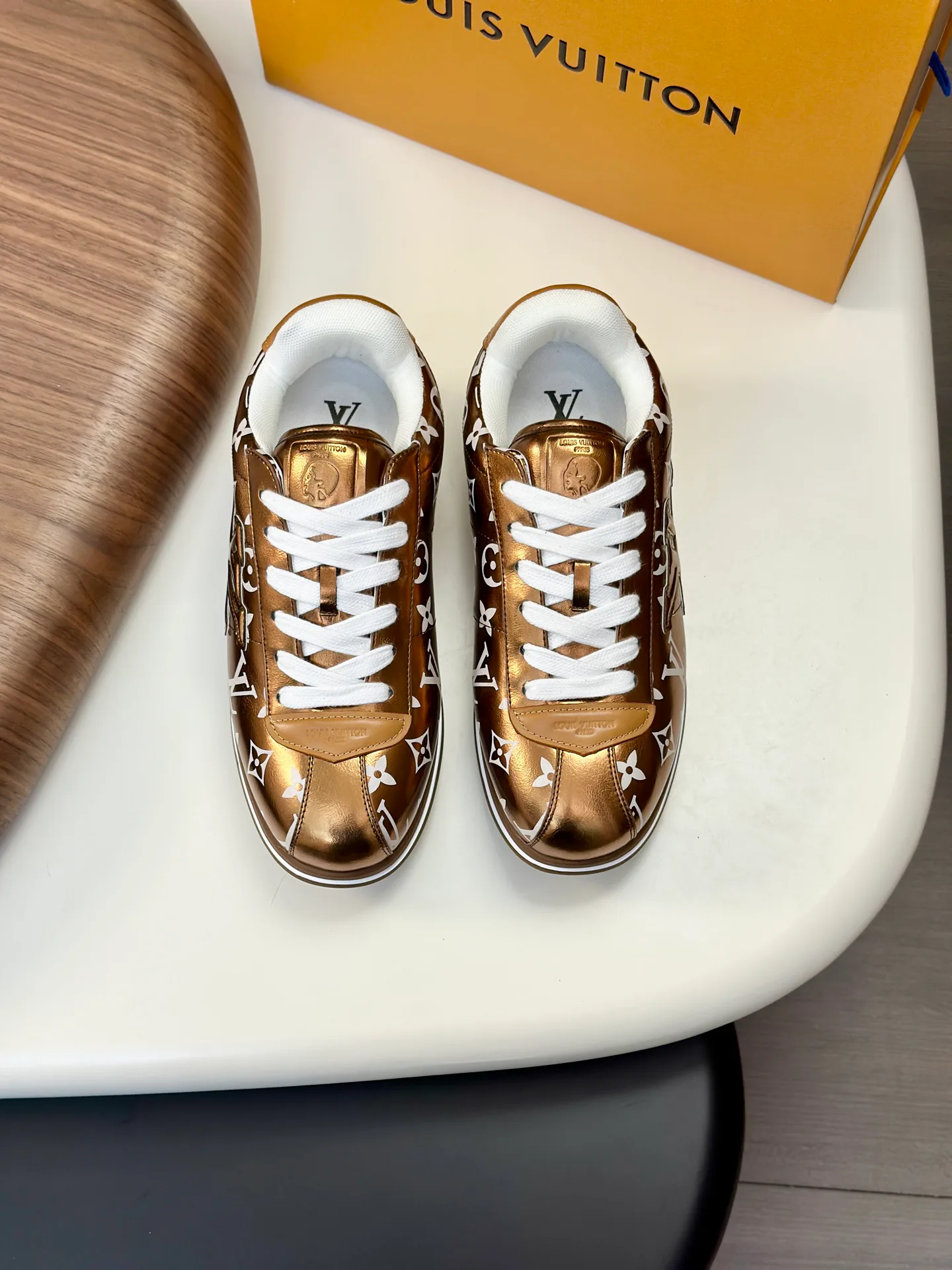Кроссовки Мужские Louis Vuitton 10399517