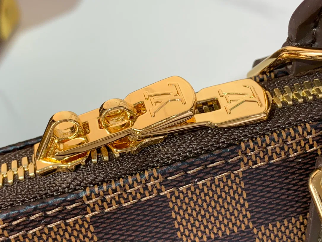 Сумки На Ремне Женские Louis Vuitton 57745