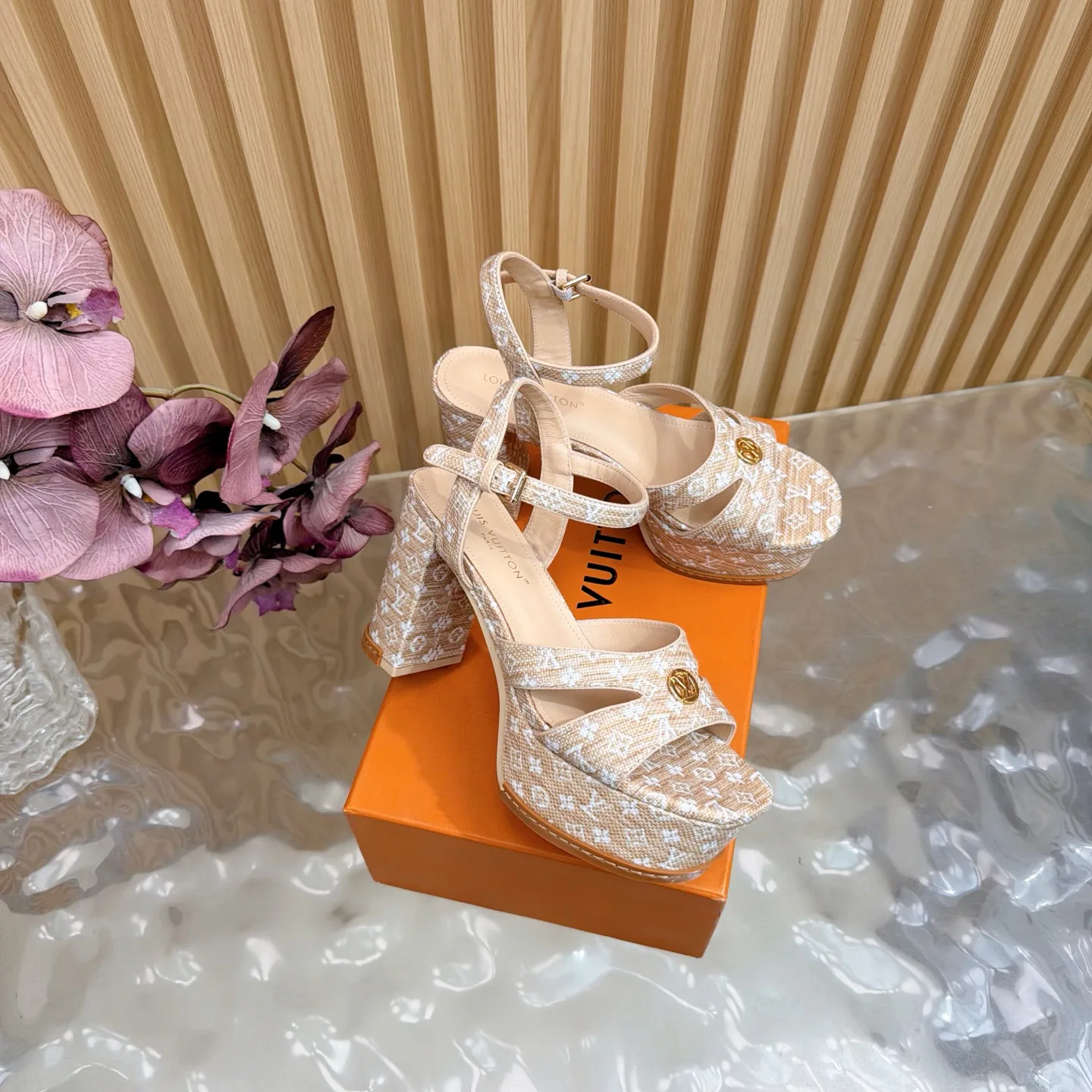 Босоножки Женские Louis Vuitton 629261