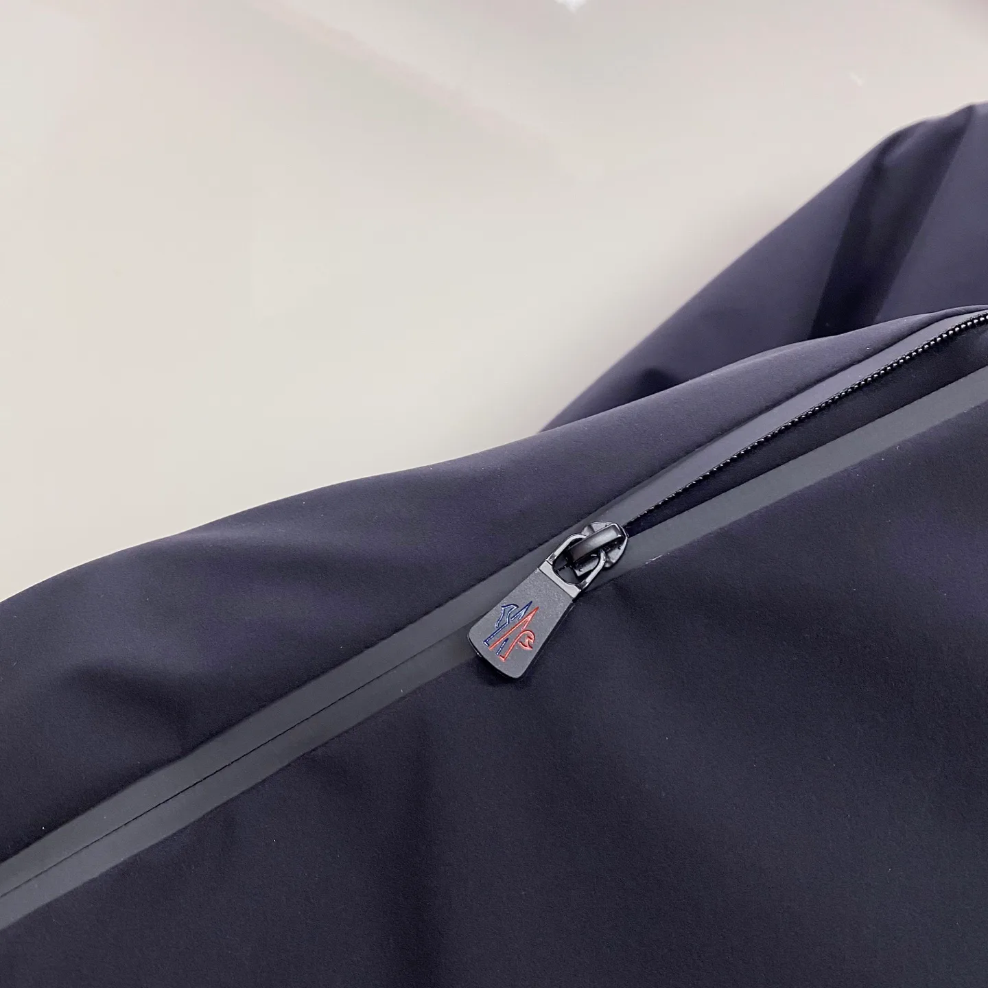 Куртки И Пуховики Мужские Moncler 1129738