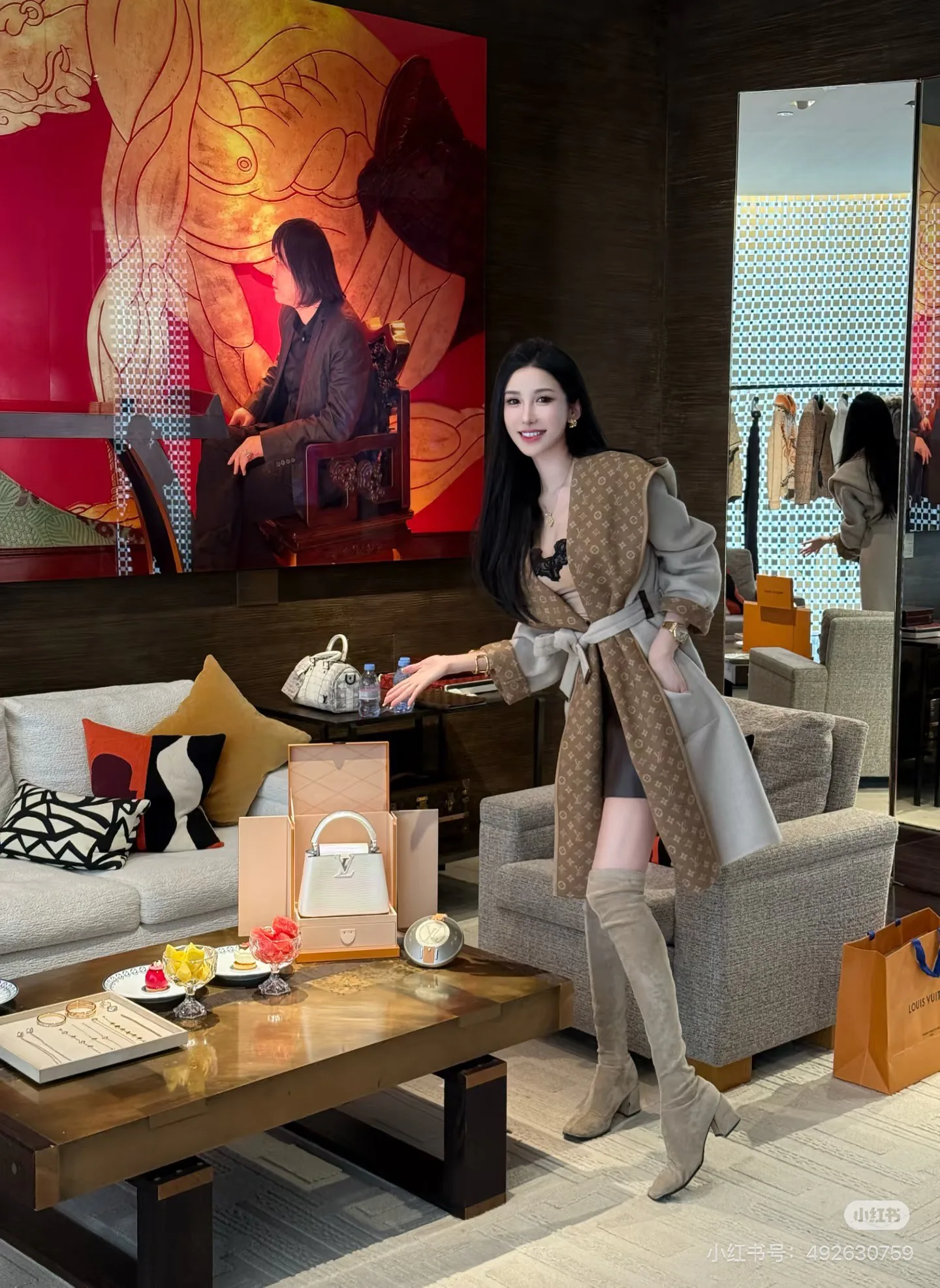 Пальто Женские Louis Vuitton 17913520