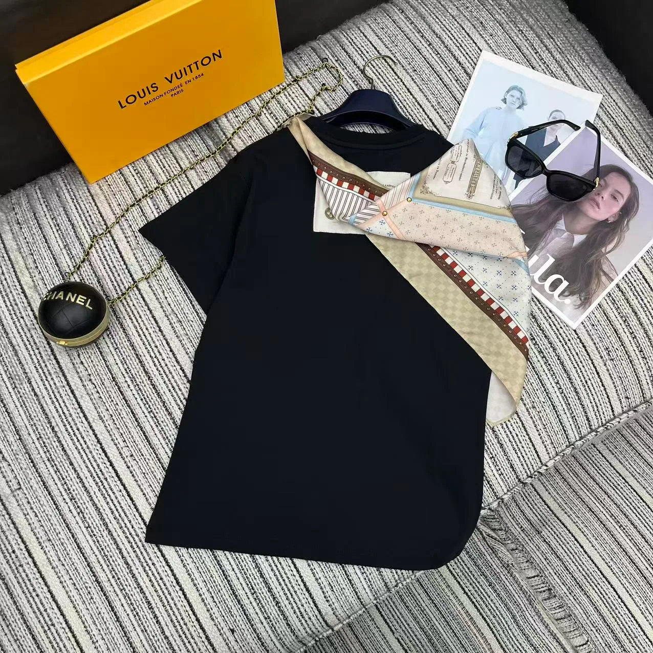 Футболки Женские Louis Vuitton 12875160