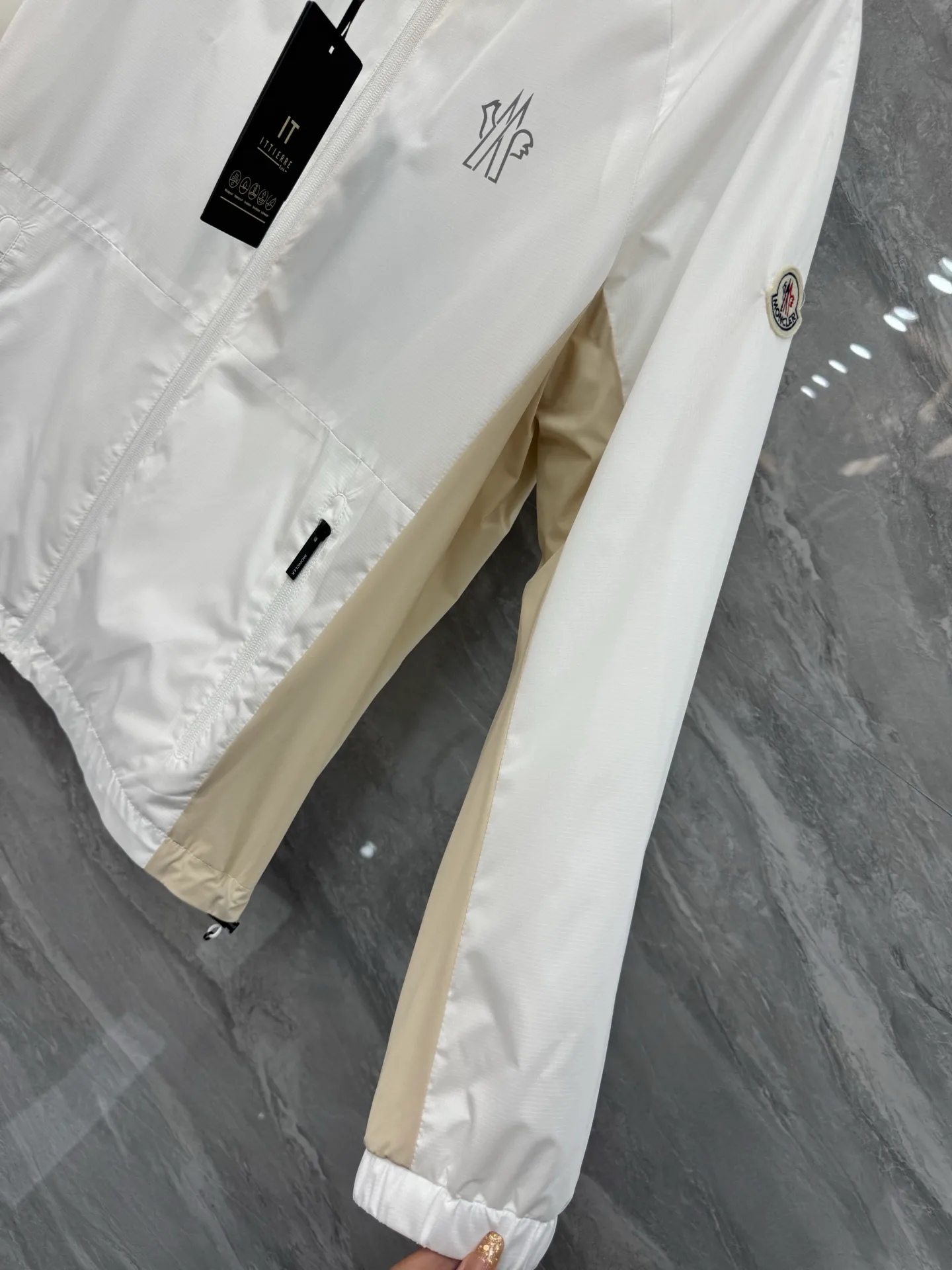 Куртки И Пуховики Мужские Moncler 32677