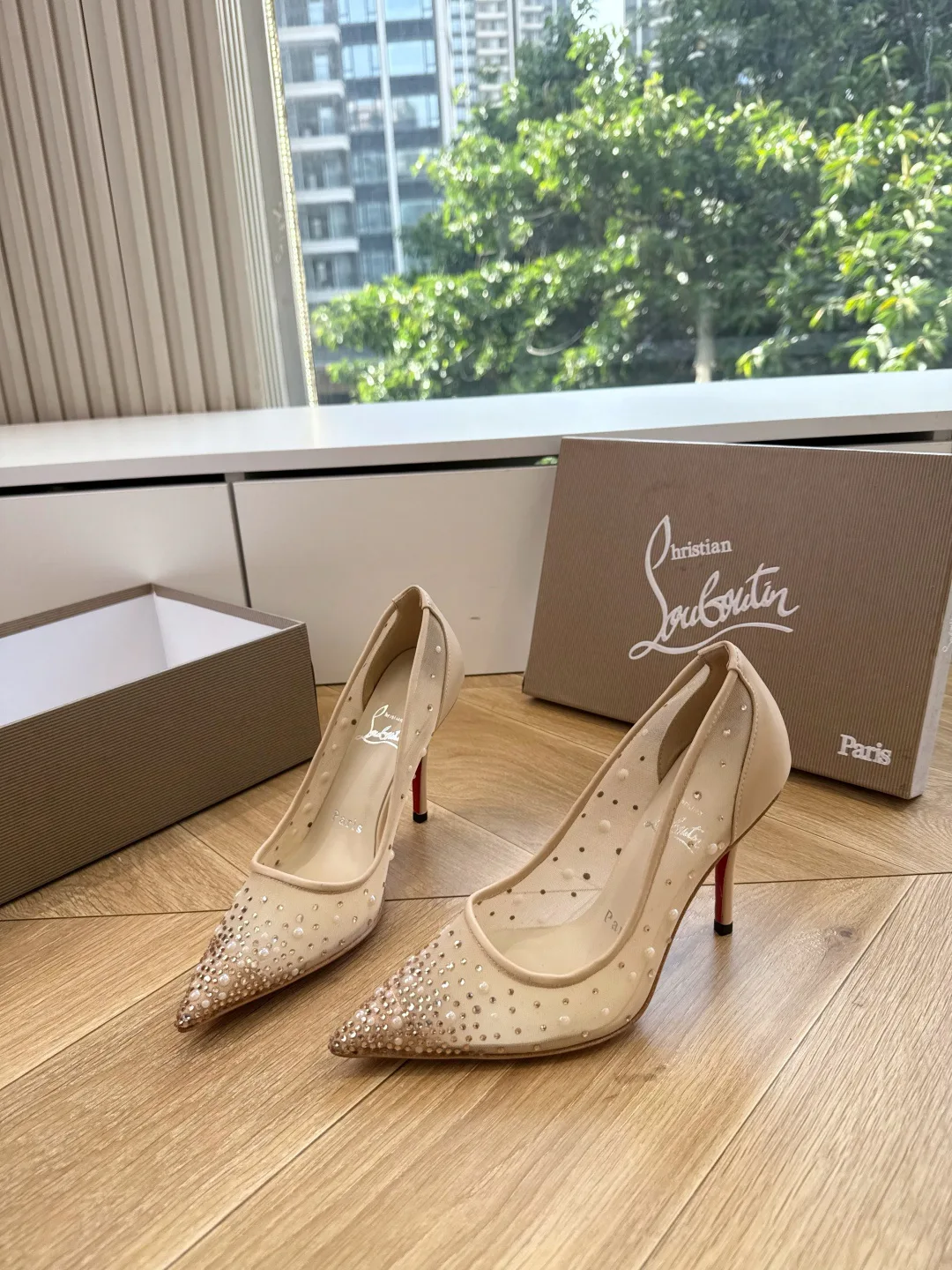 Туфли Женские Christian Louboutin 17480780