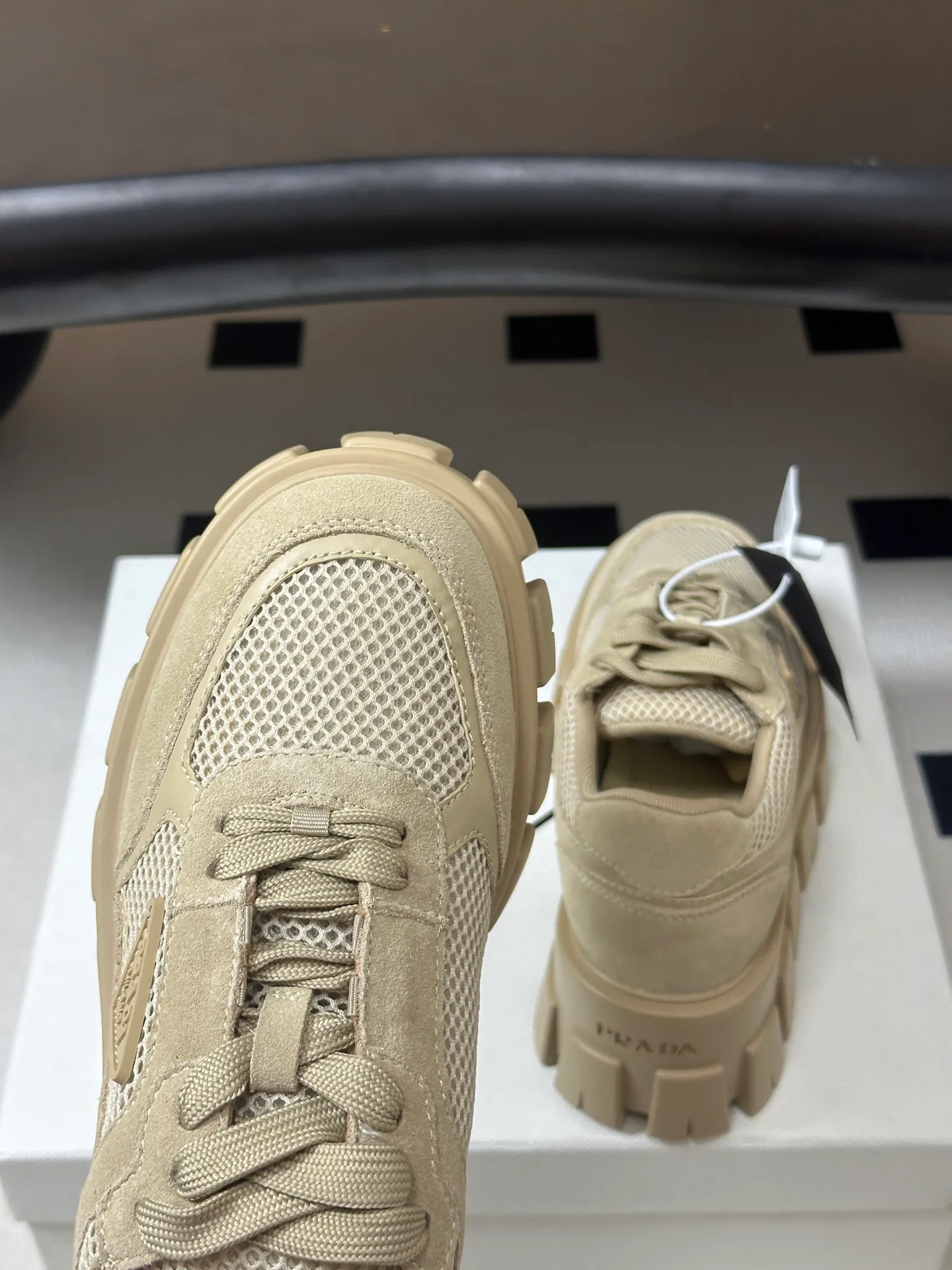 Кроссовки Женские Prada 18049585