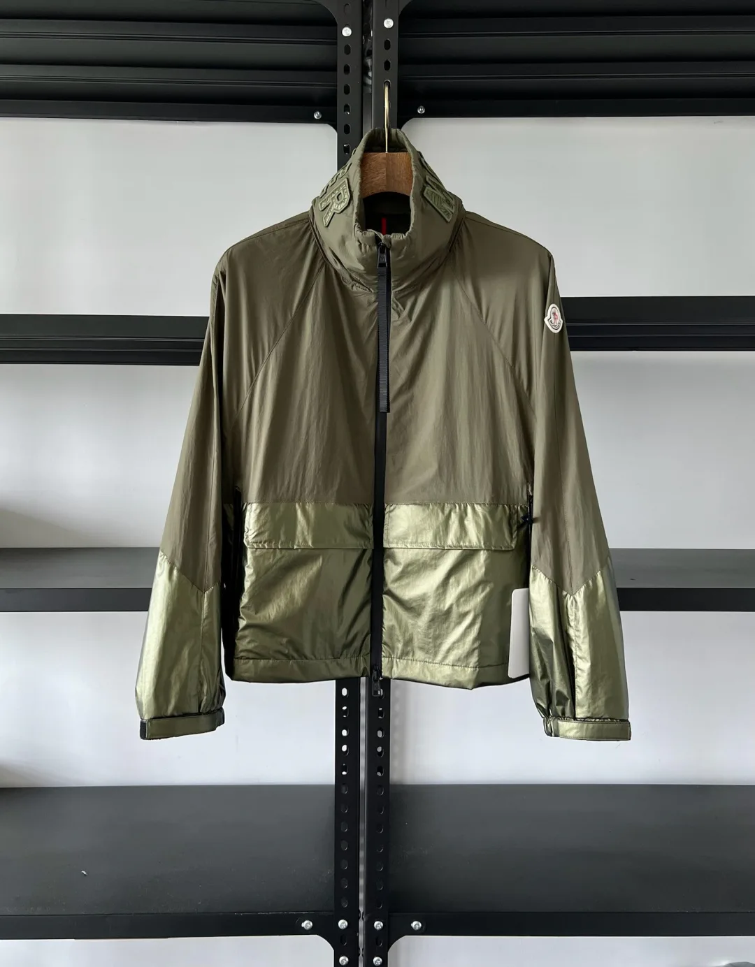 Куртки И Пуховики Женские Moncler 11427074
