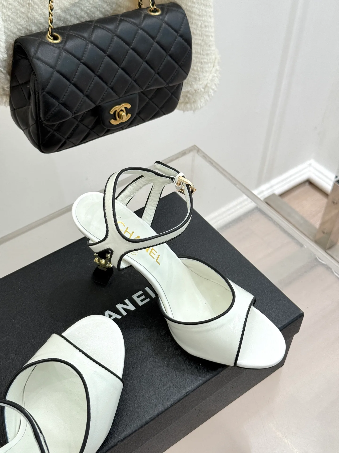 Босоножки Женские Chanel 11642187