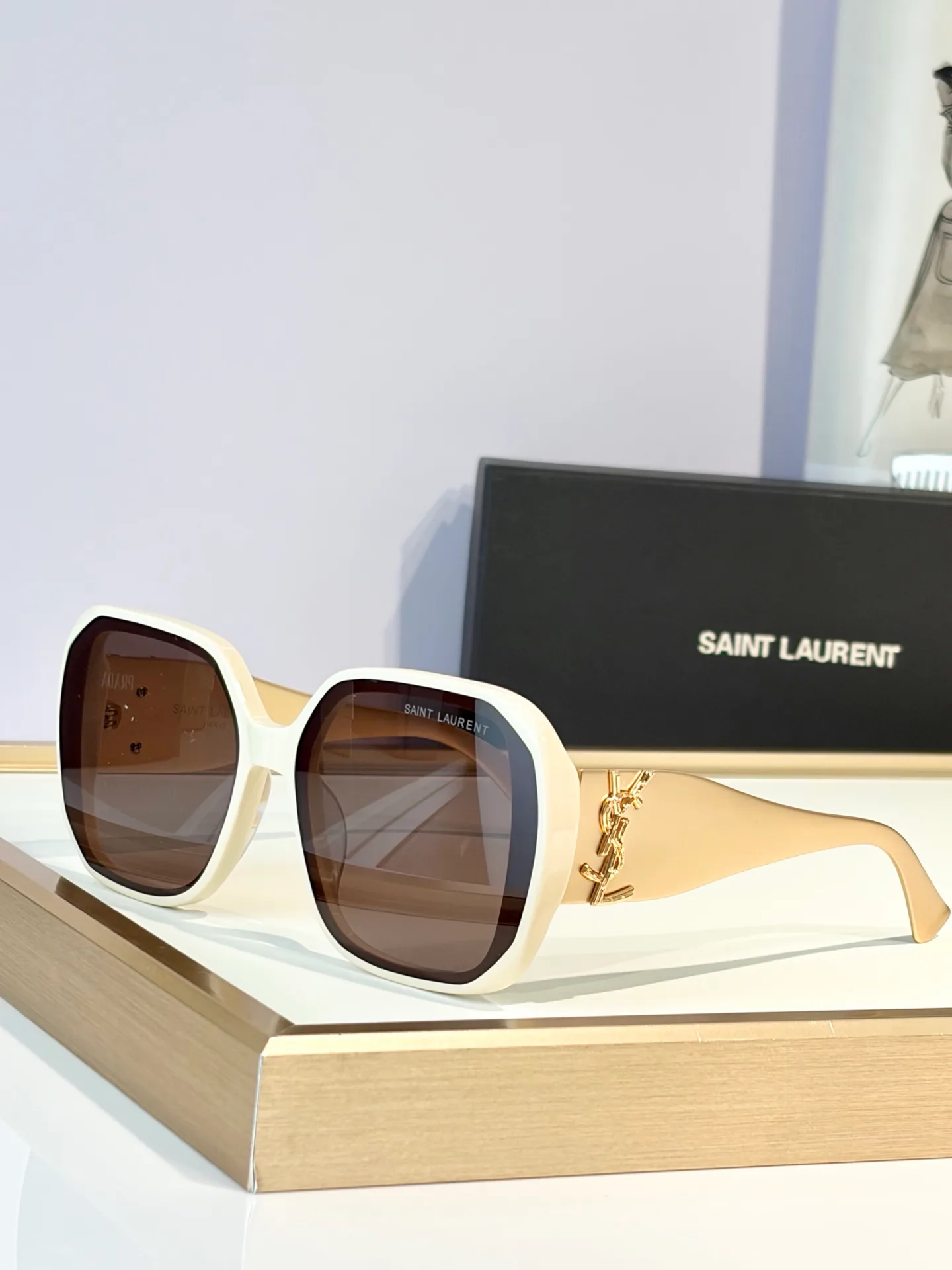 Очки Saint Laurent 17649619