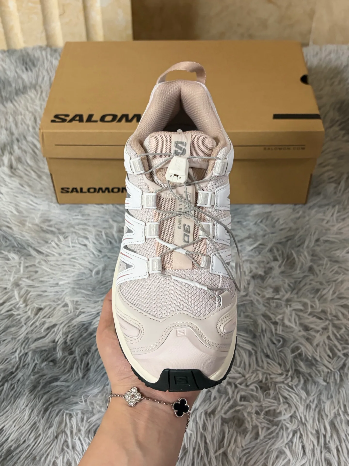 Кроссовки Женские Salomon 19708802