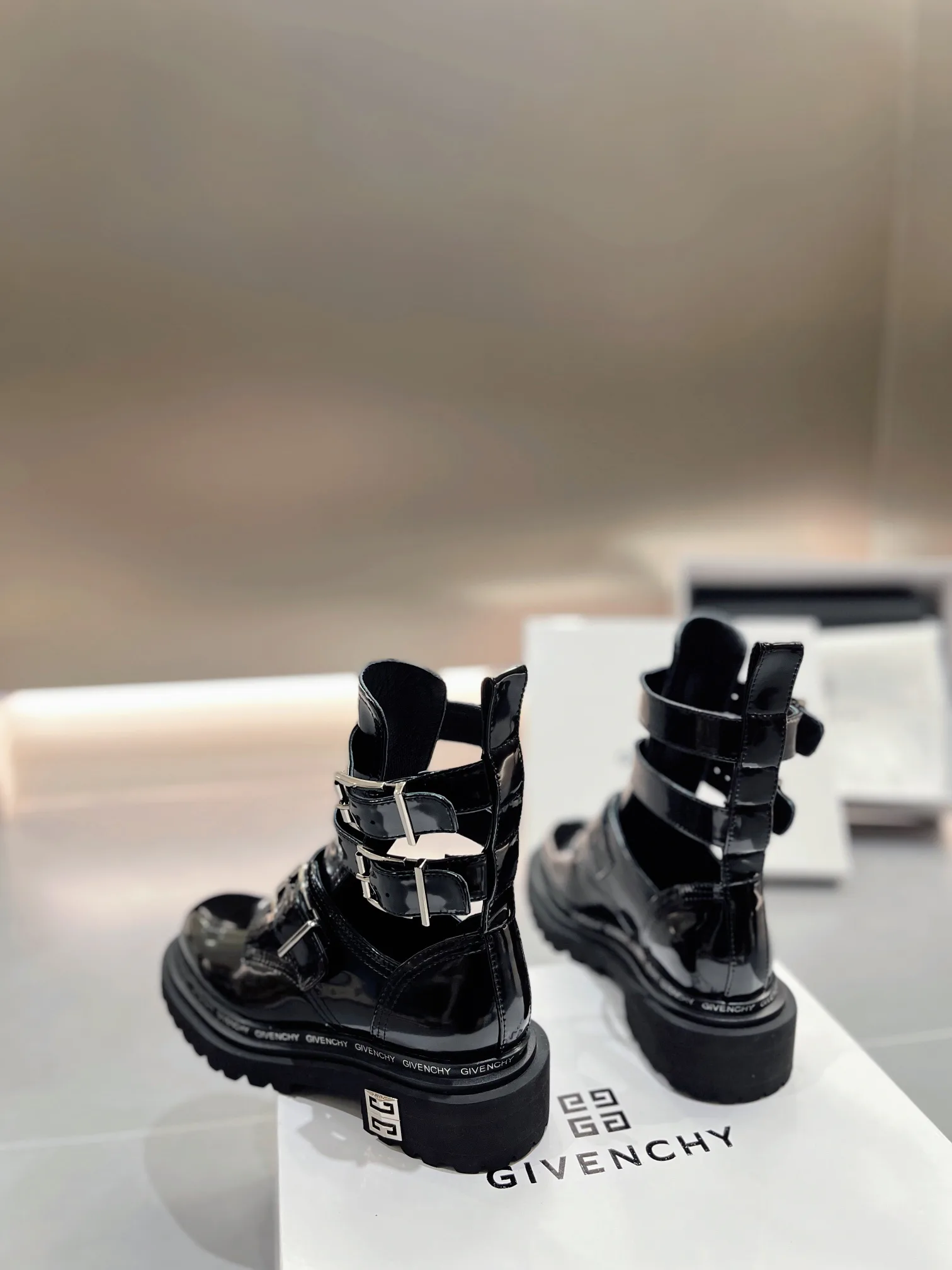 Ботинки Женские Givenchy 655660