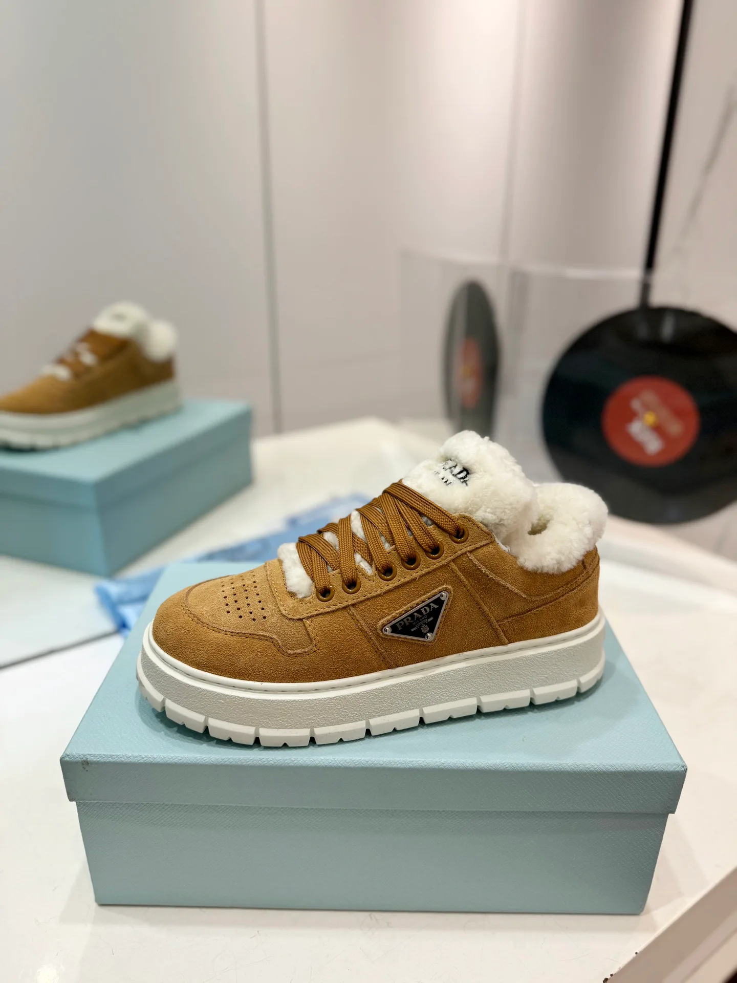Кроссовки Женские Prada 20068658