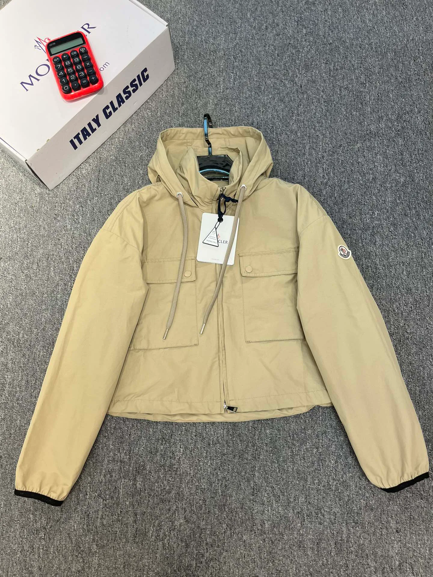 Куртки И Пуховики Женские Moncler 11681560