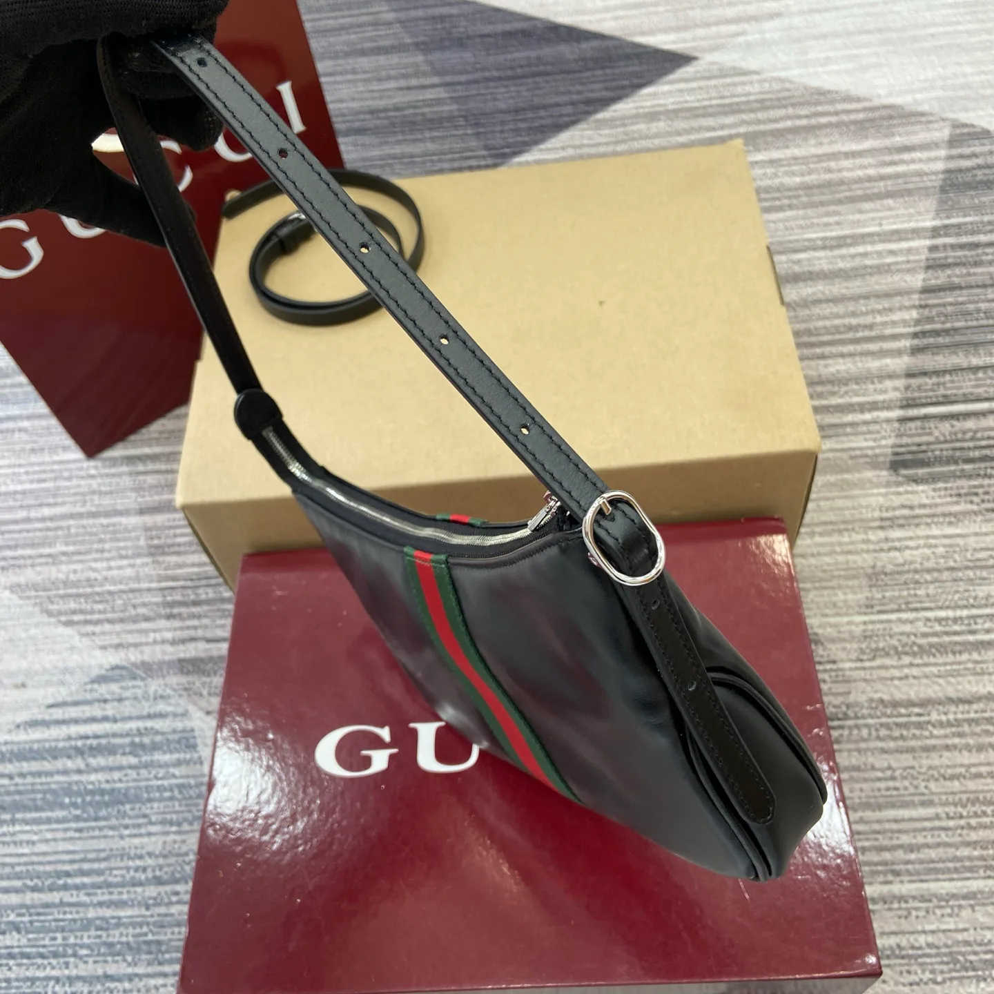 Сумки На Ремне Женские Gucci 691382