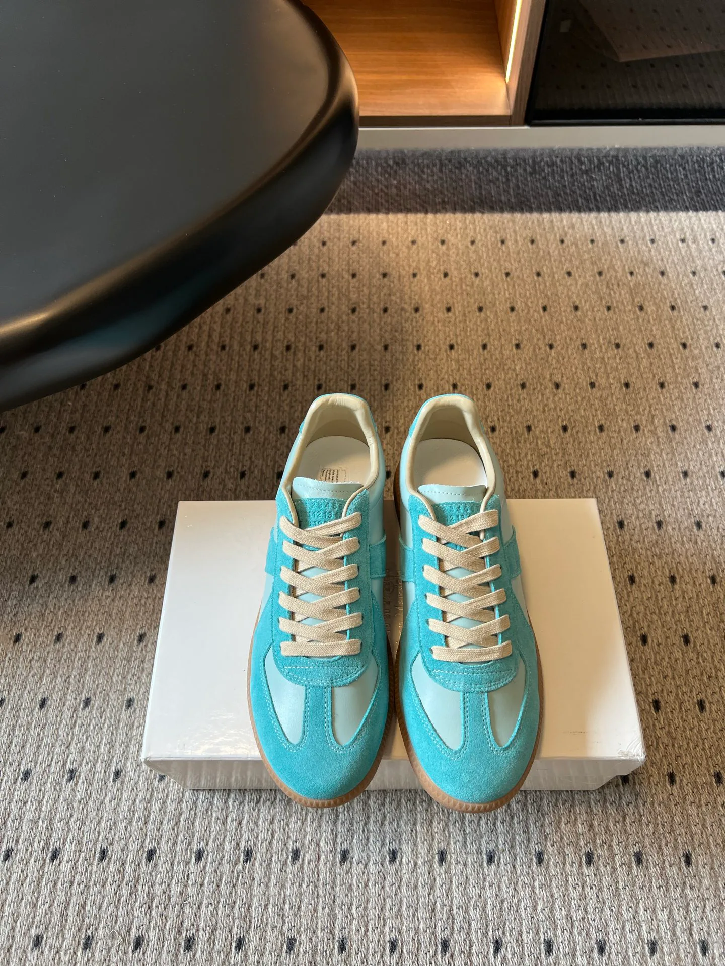 Кроссовки Женские Maison Margiela 17568918