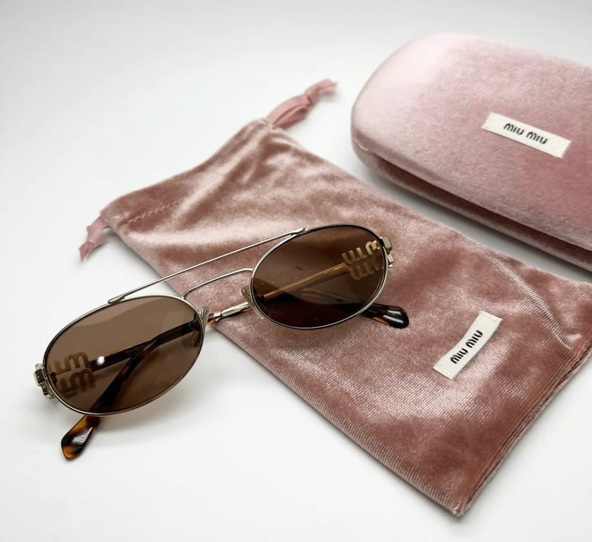 Очки Miu Miu 18095002