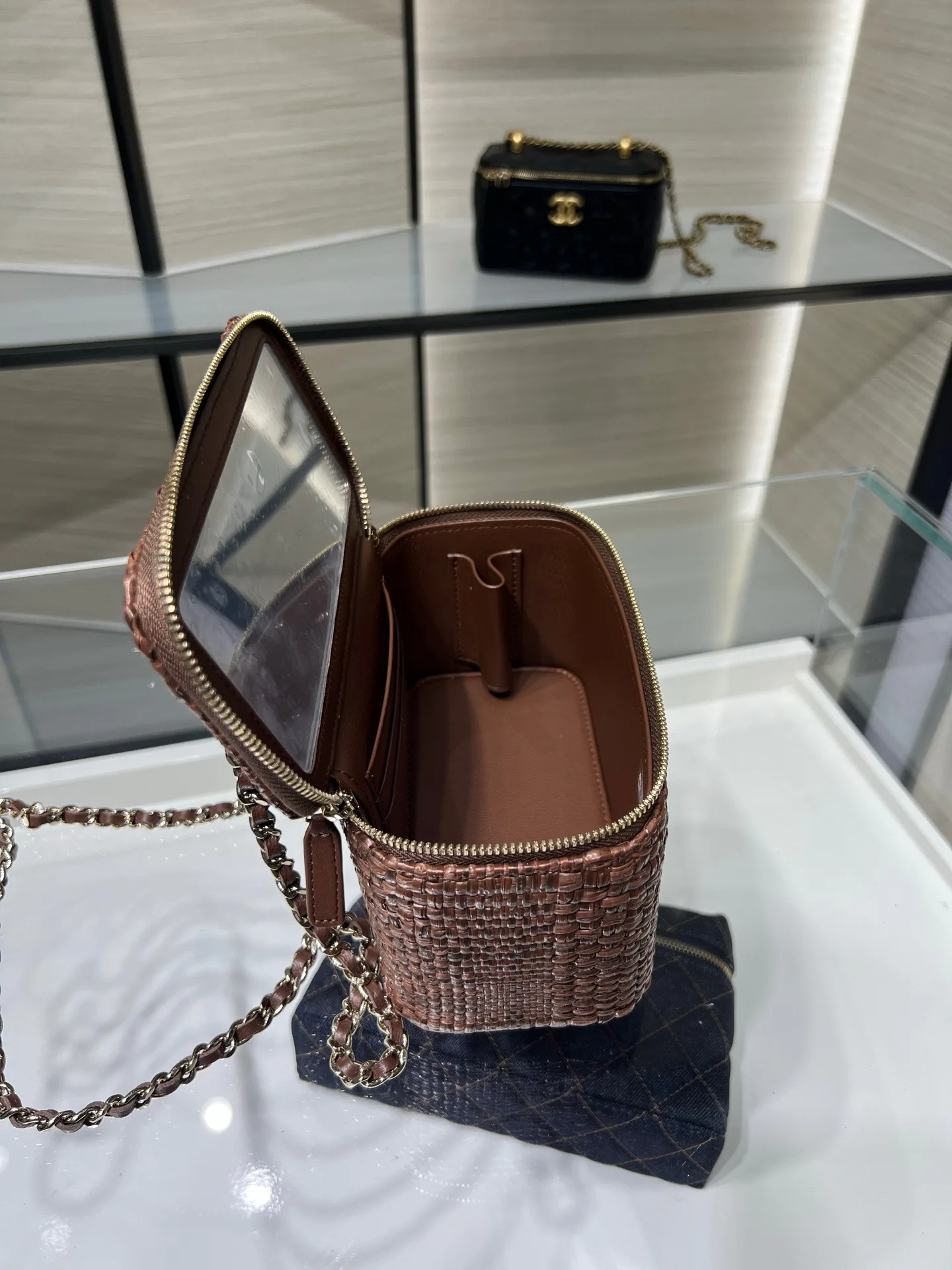 Классические Сумки Женские Chanel 17827286