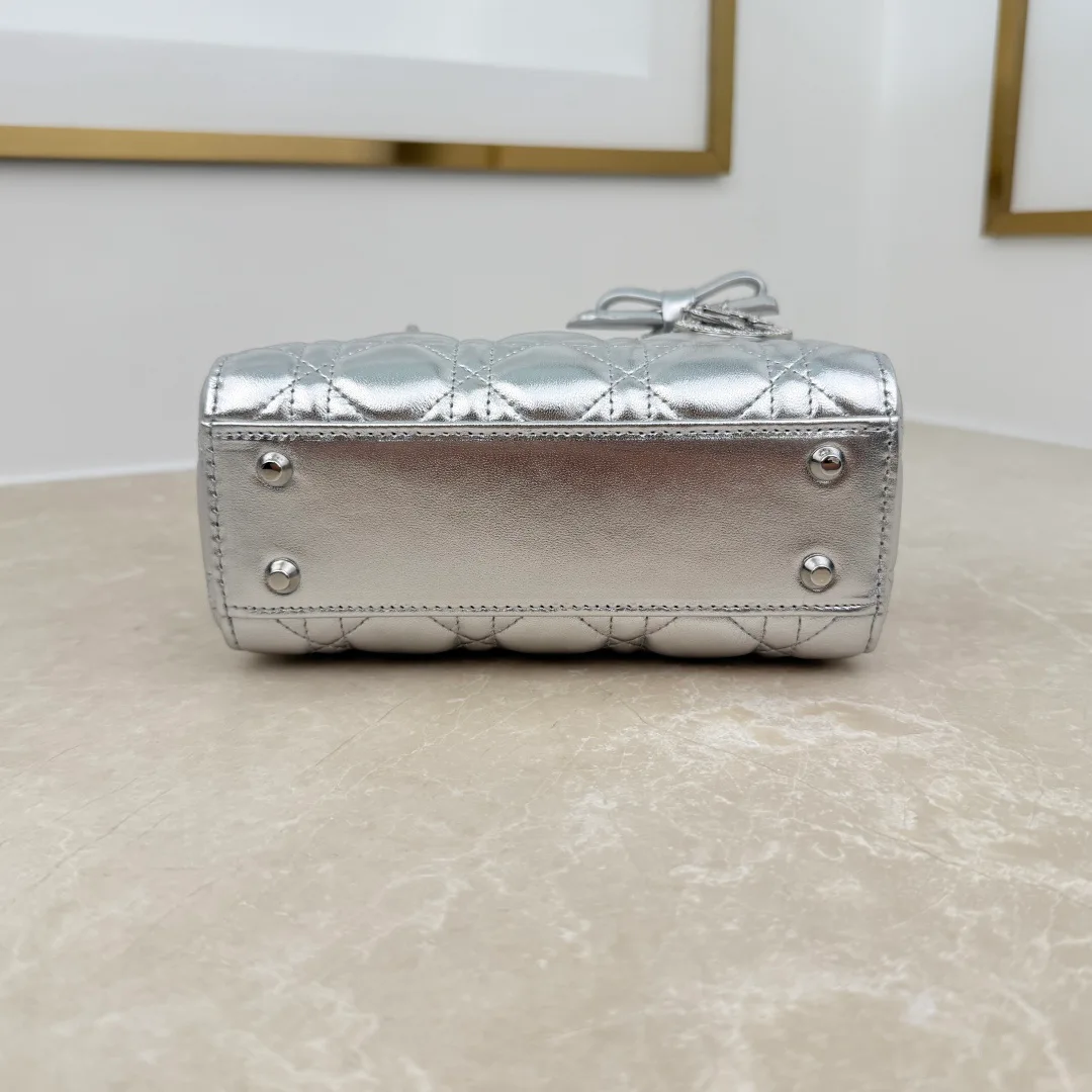 Классические Сумки Женские Christian Dior 18116223