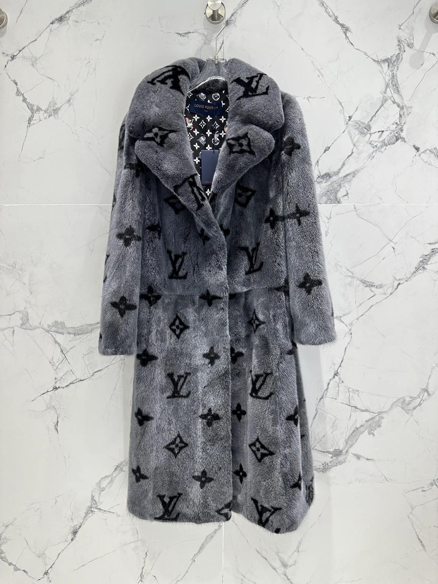 Шубы Женские Louis Vuitton 855739