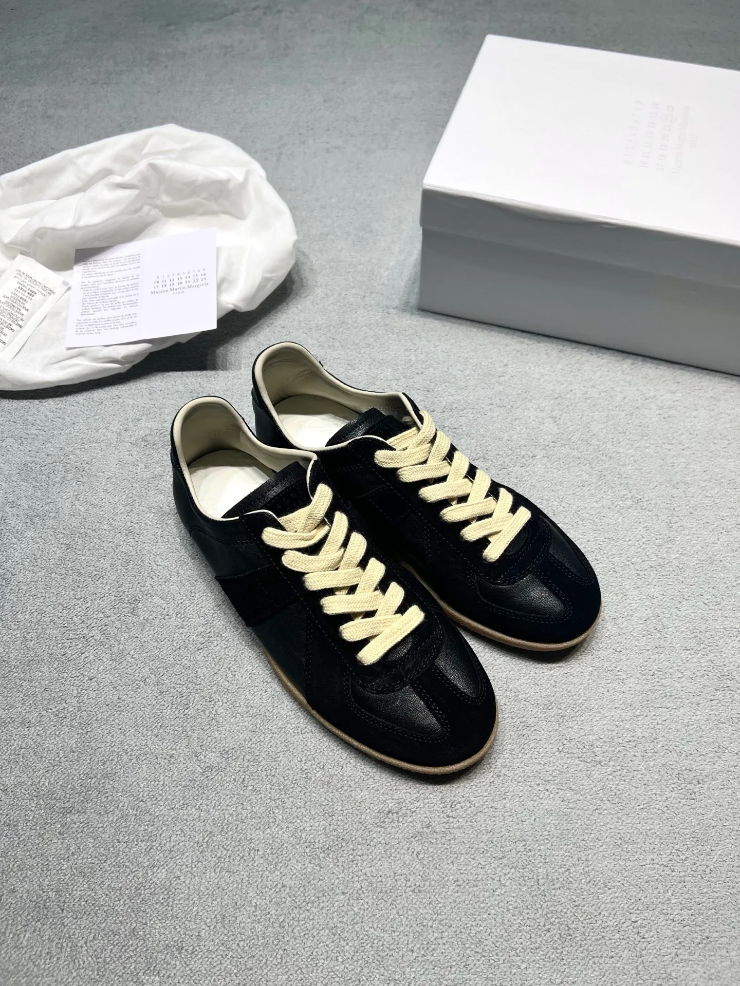 Кроссовки Женские Maison Margiela 18366875