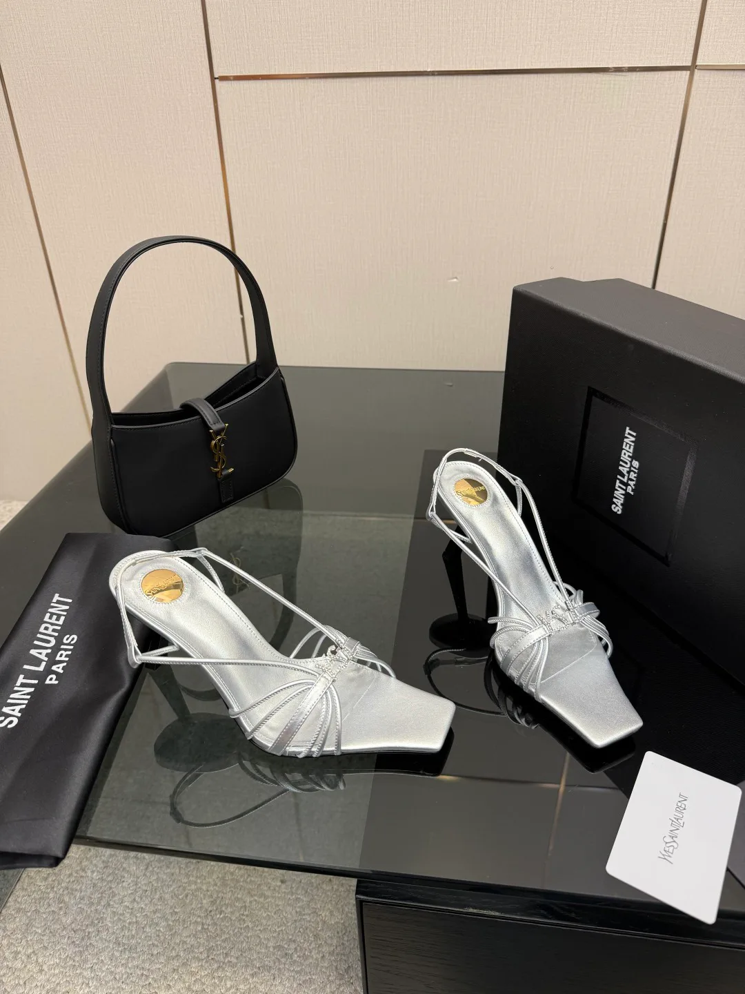 Босоножки Женские Saint Laurent 1435314