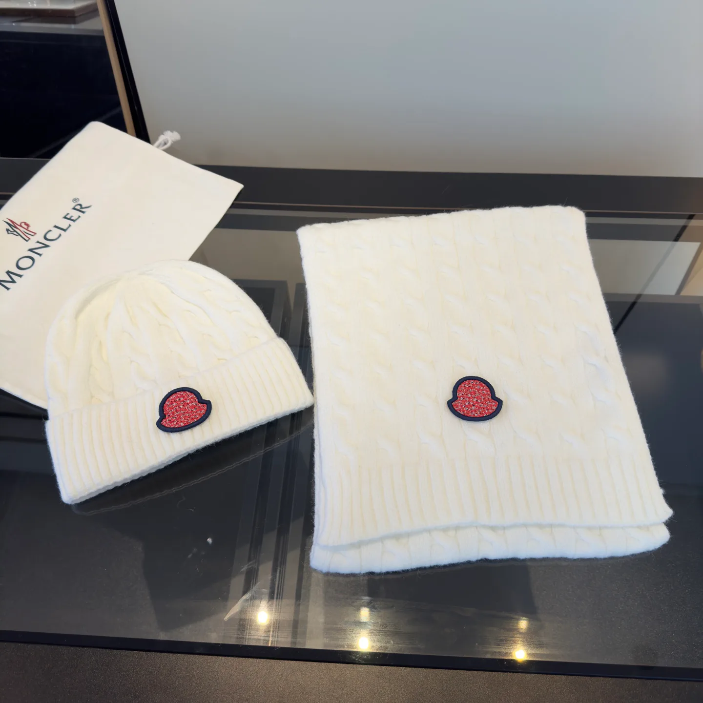 Шарфы Moncler 663357