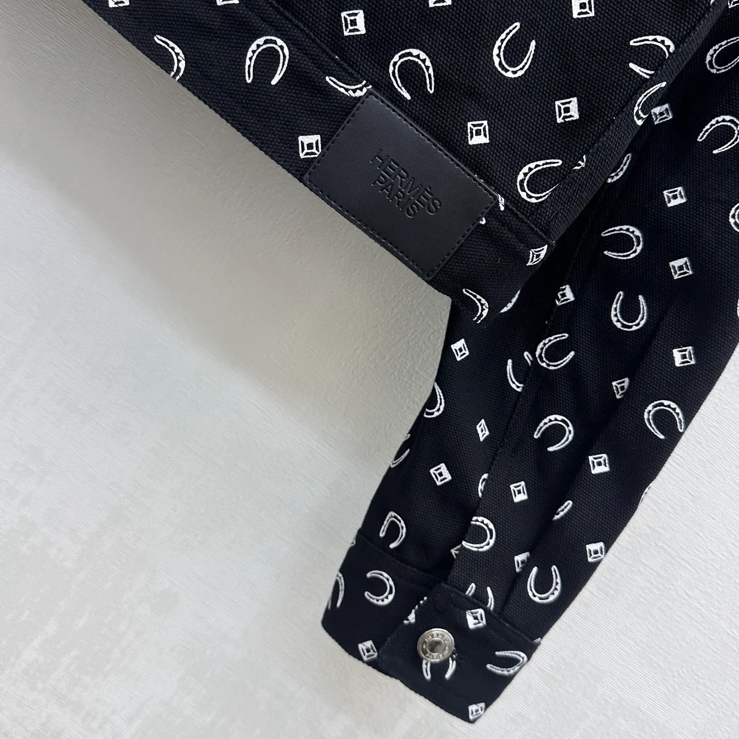 Куртки И Пуховики Женские Hermes 17737774