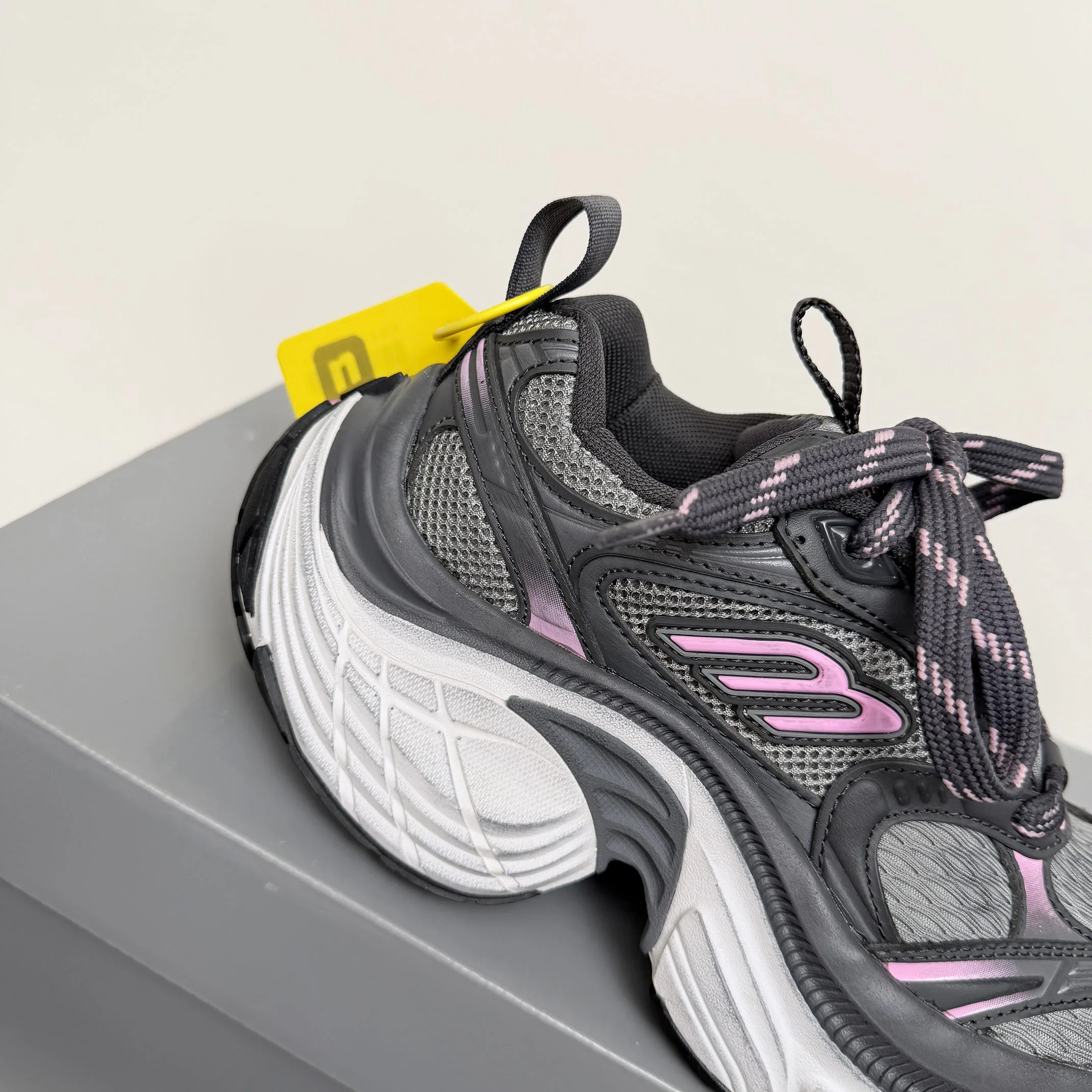 Кроссовки Женские Balenciaga 6062601