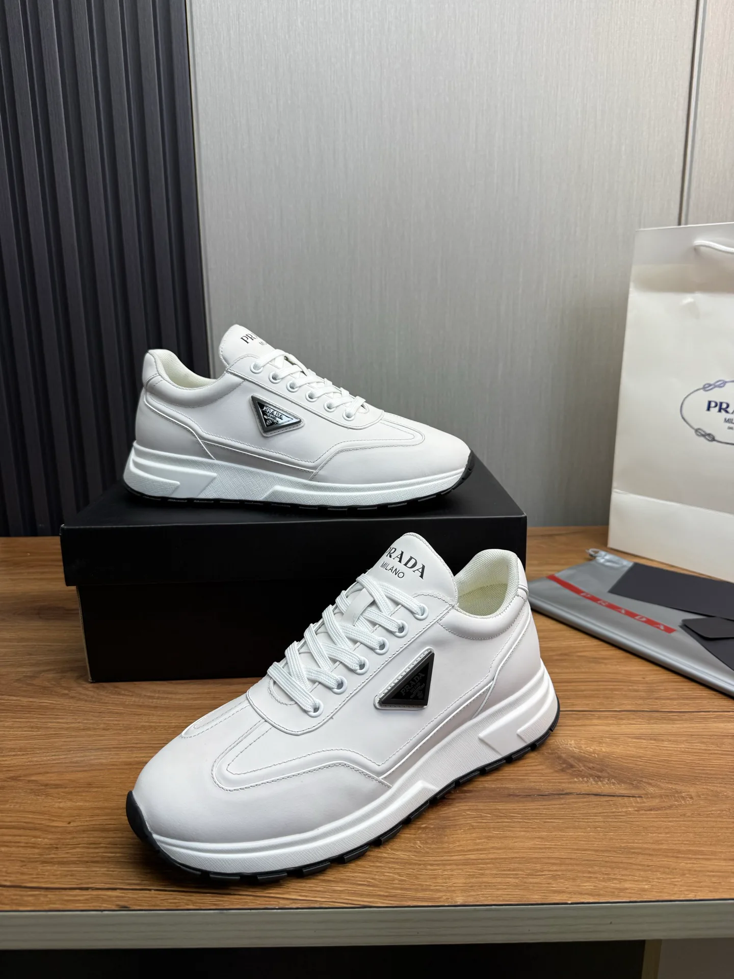 Кроссовки Мужские Prada 1261602