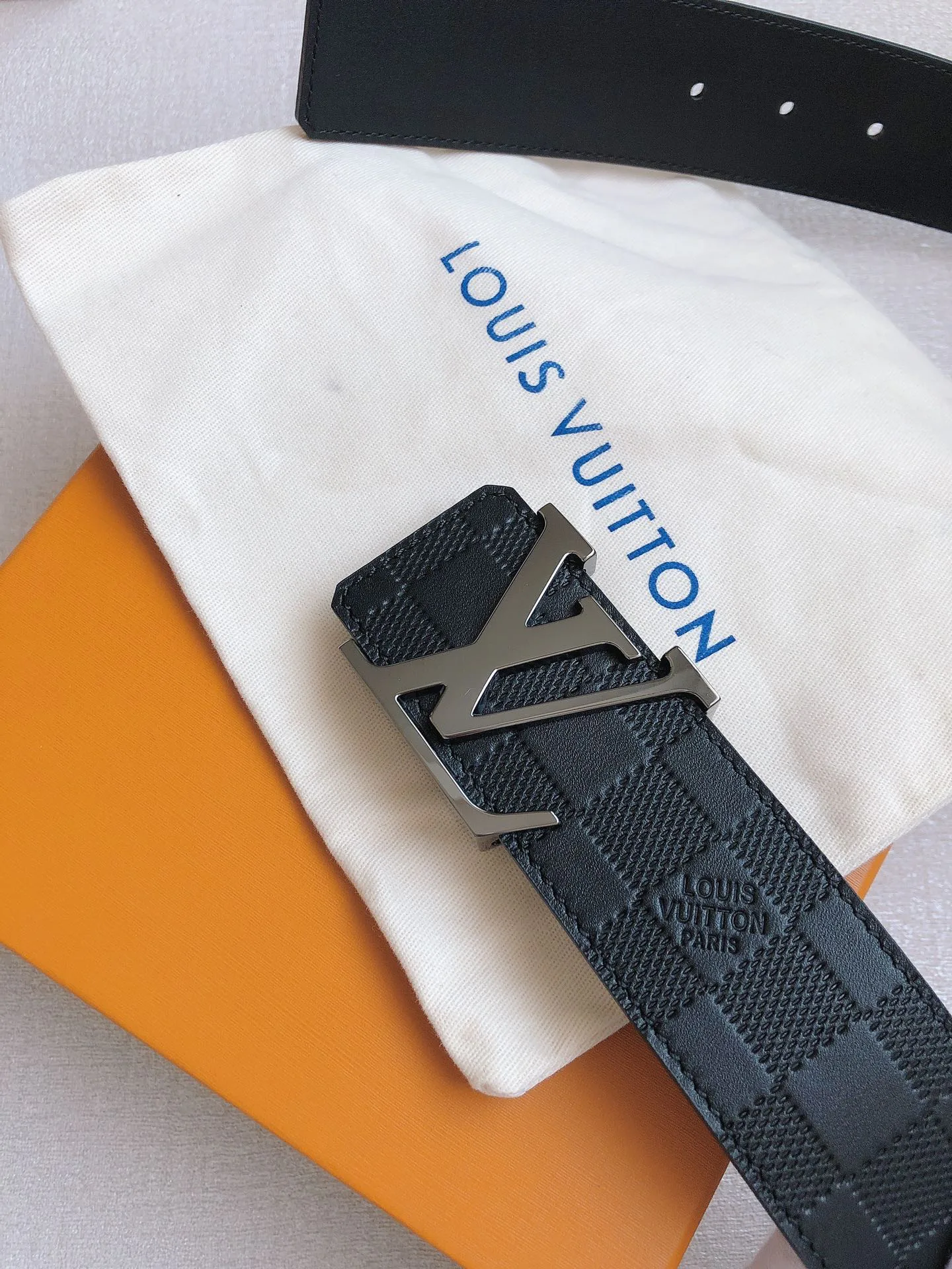 Ремни Louis Vuitton 14563620