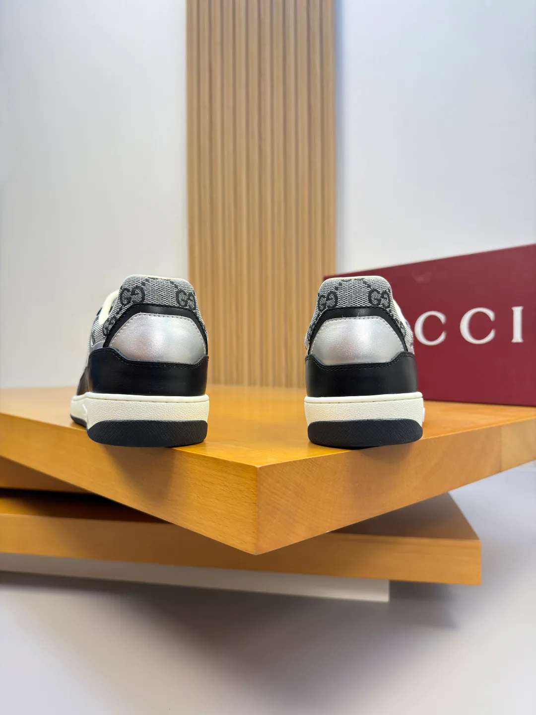 Кроссовки Мужские Gucci 18142457