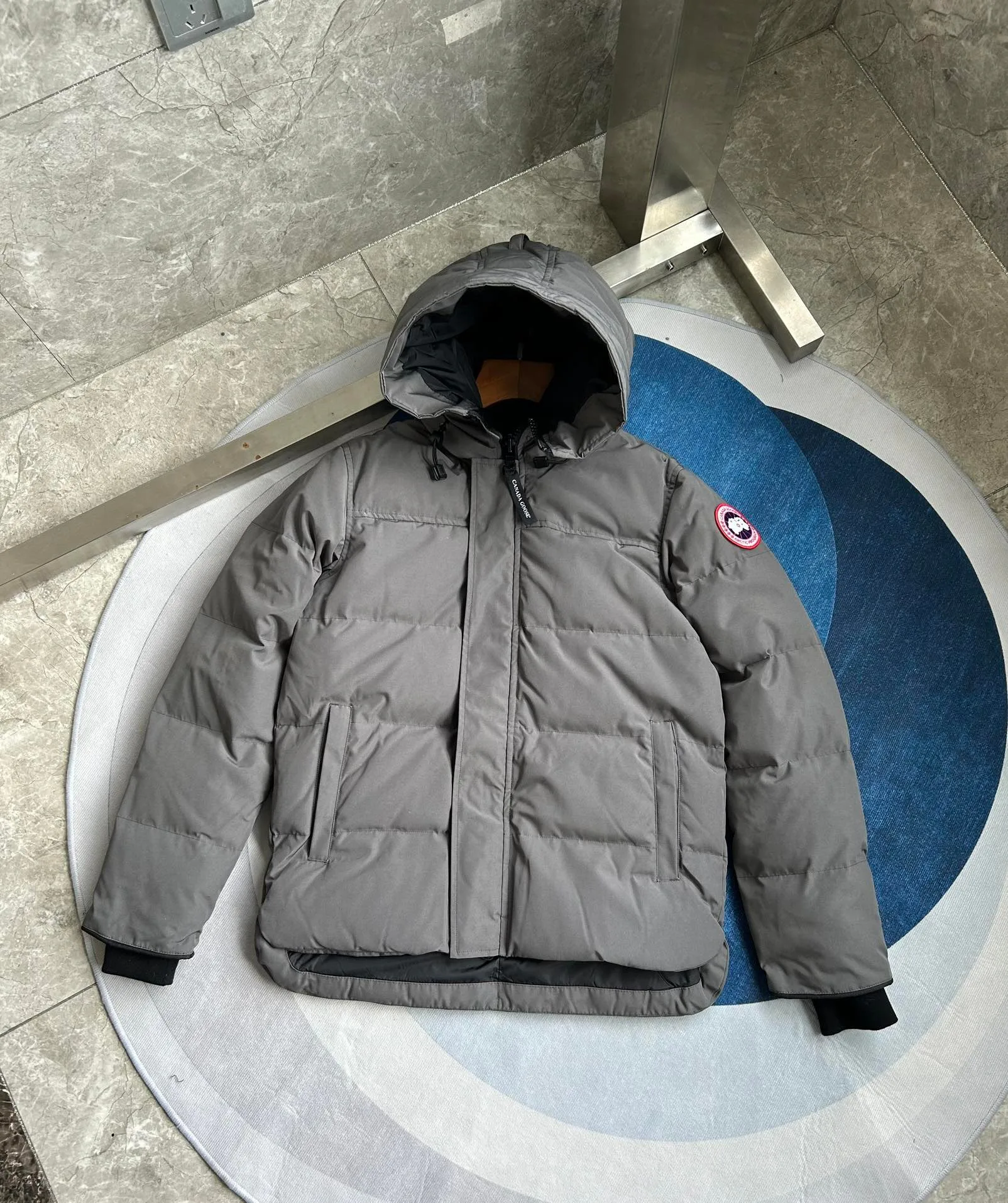 Куртки И Пуховики Женские Canada Goose 18111611