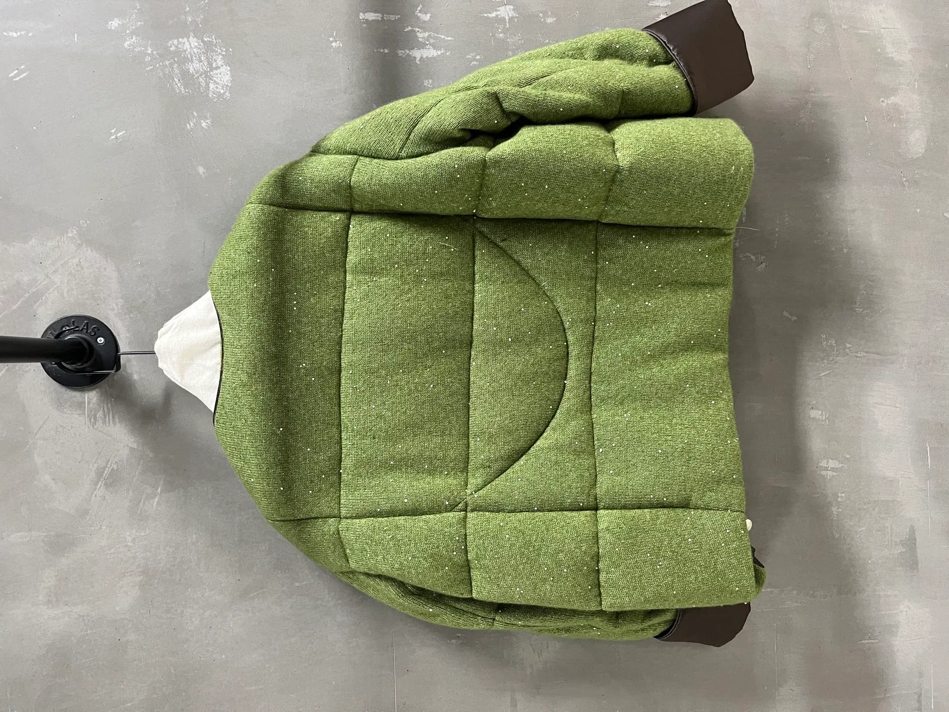 Куртки И Пуховики Женские Chanel 662205