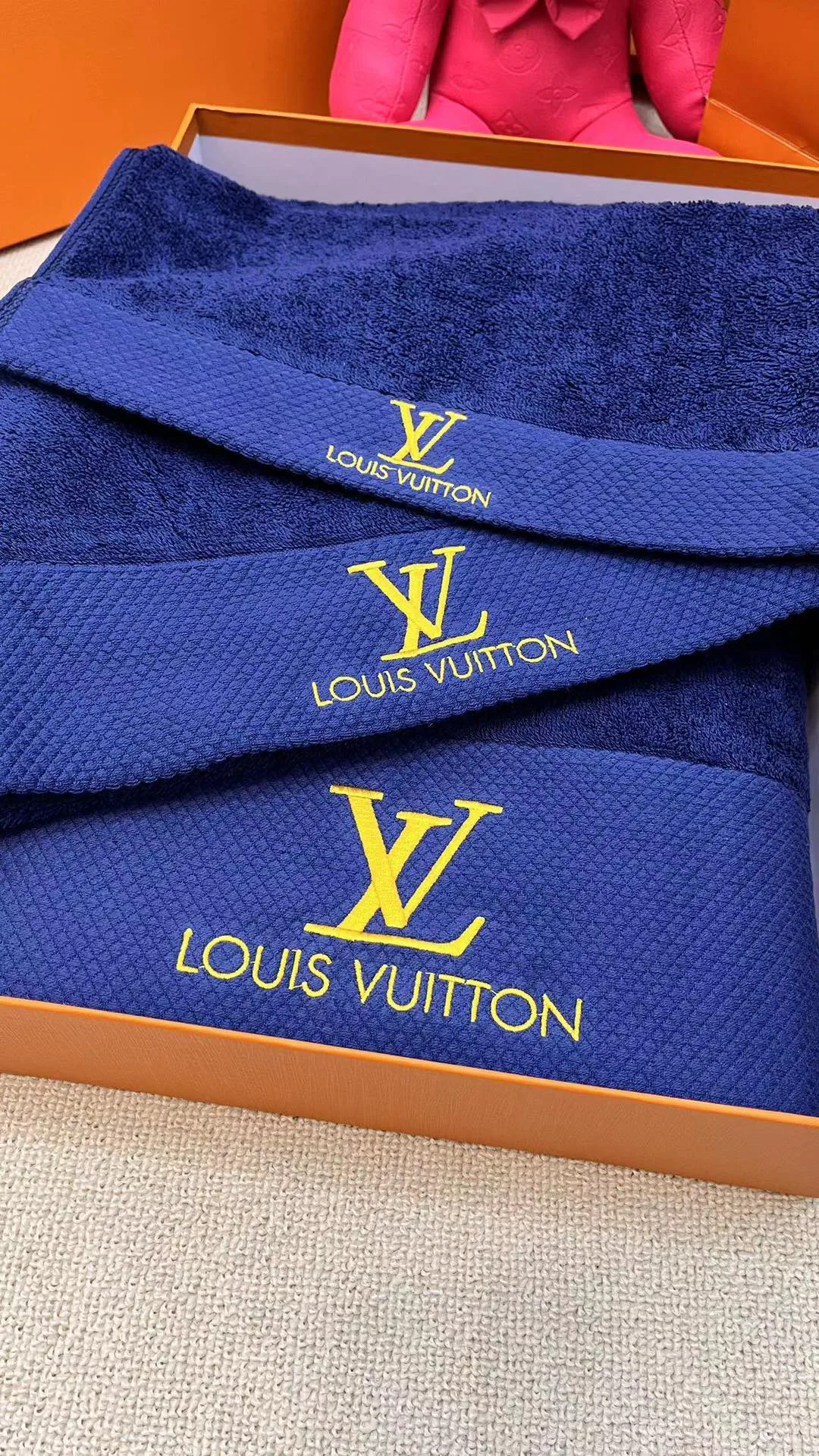 Текстиль Louis Vuitton 281212