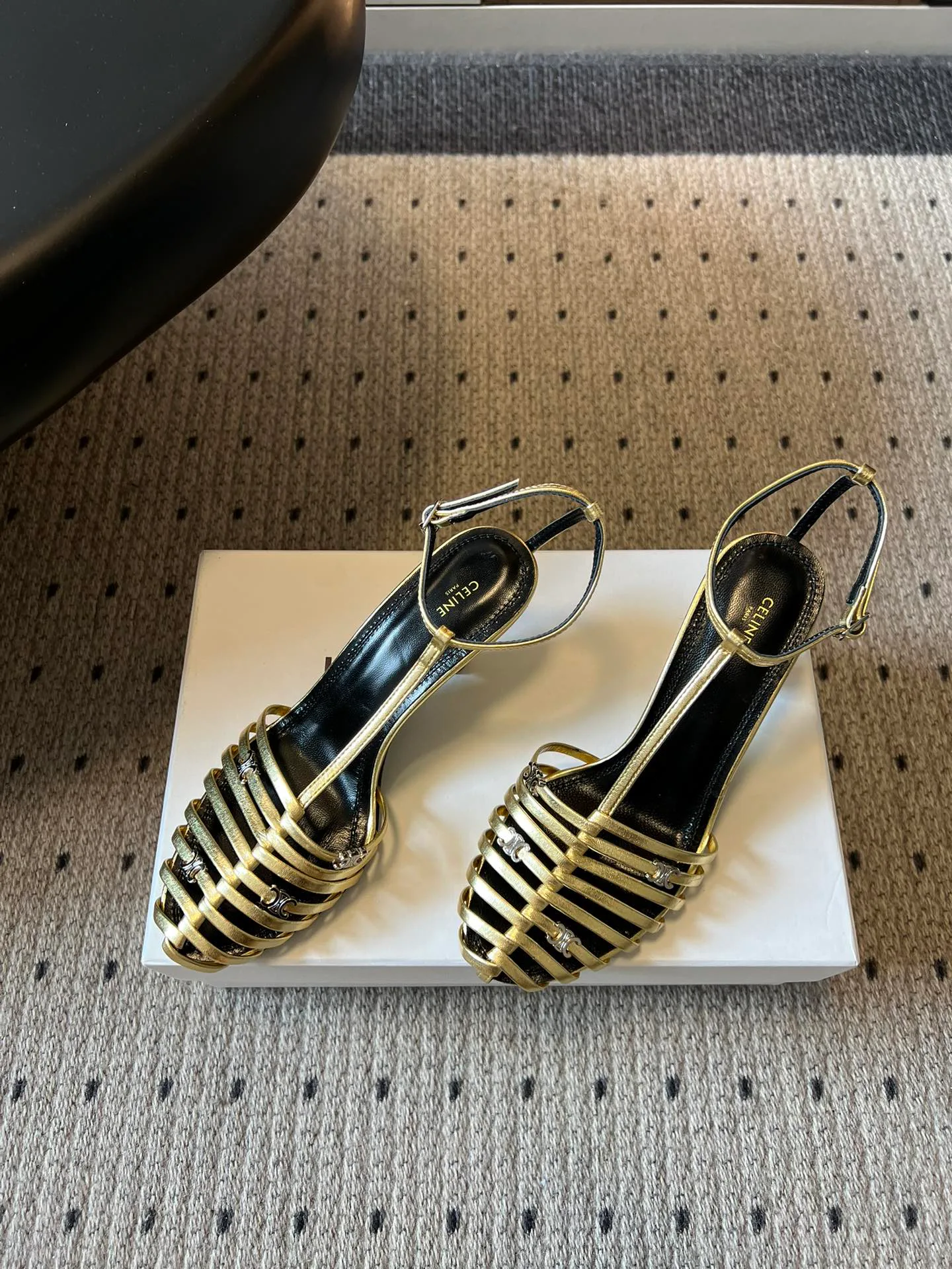 Босоножки Женские Celine 12762609