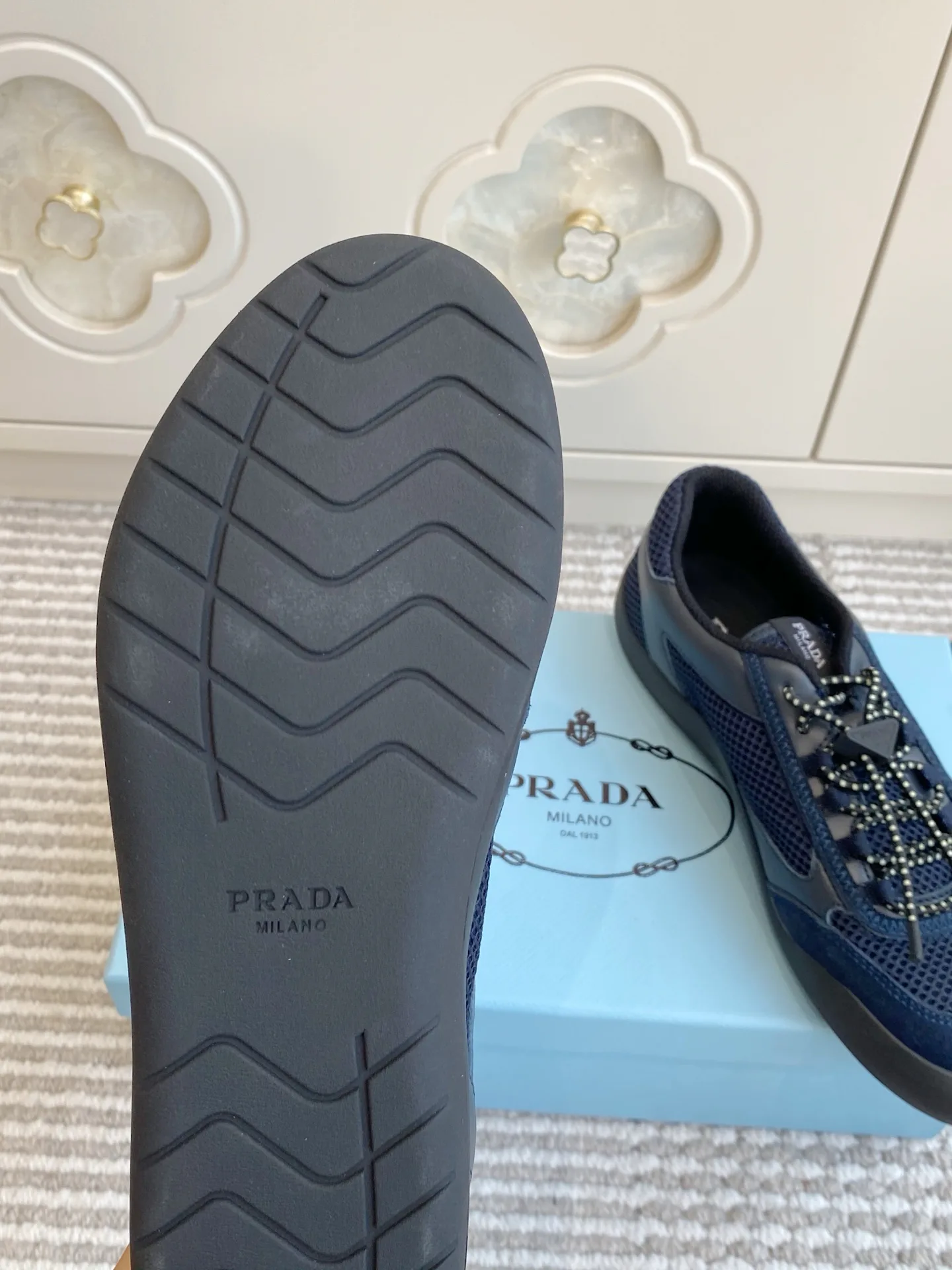 Кроссовки Женские Prada 11870112