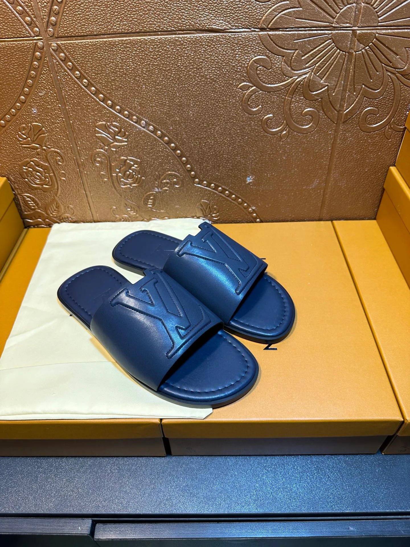 Шлепанцы Мужские Louis Vuitton 11488096