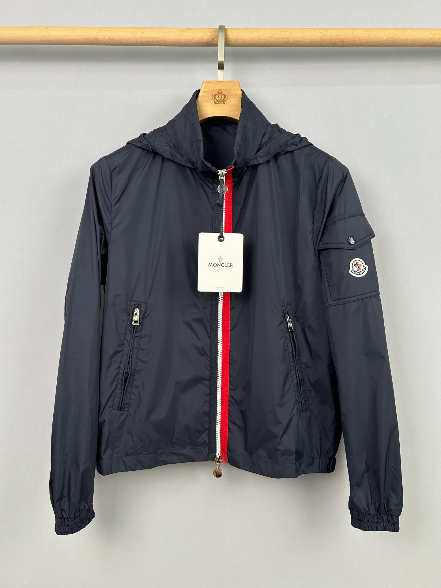 Куртки И Пуховики Мужские Moncler 13137531