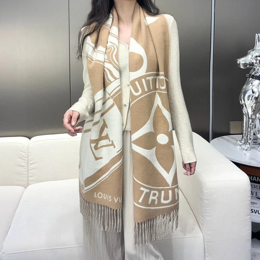 Шарфы Louis Vuitton 18627226